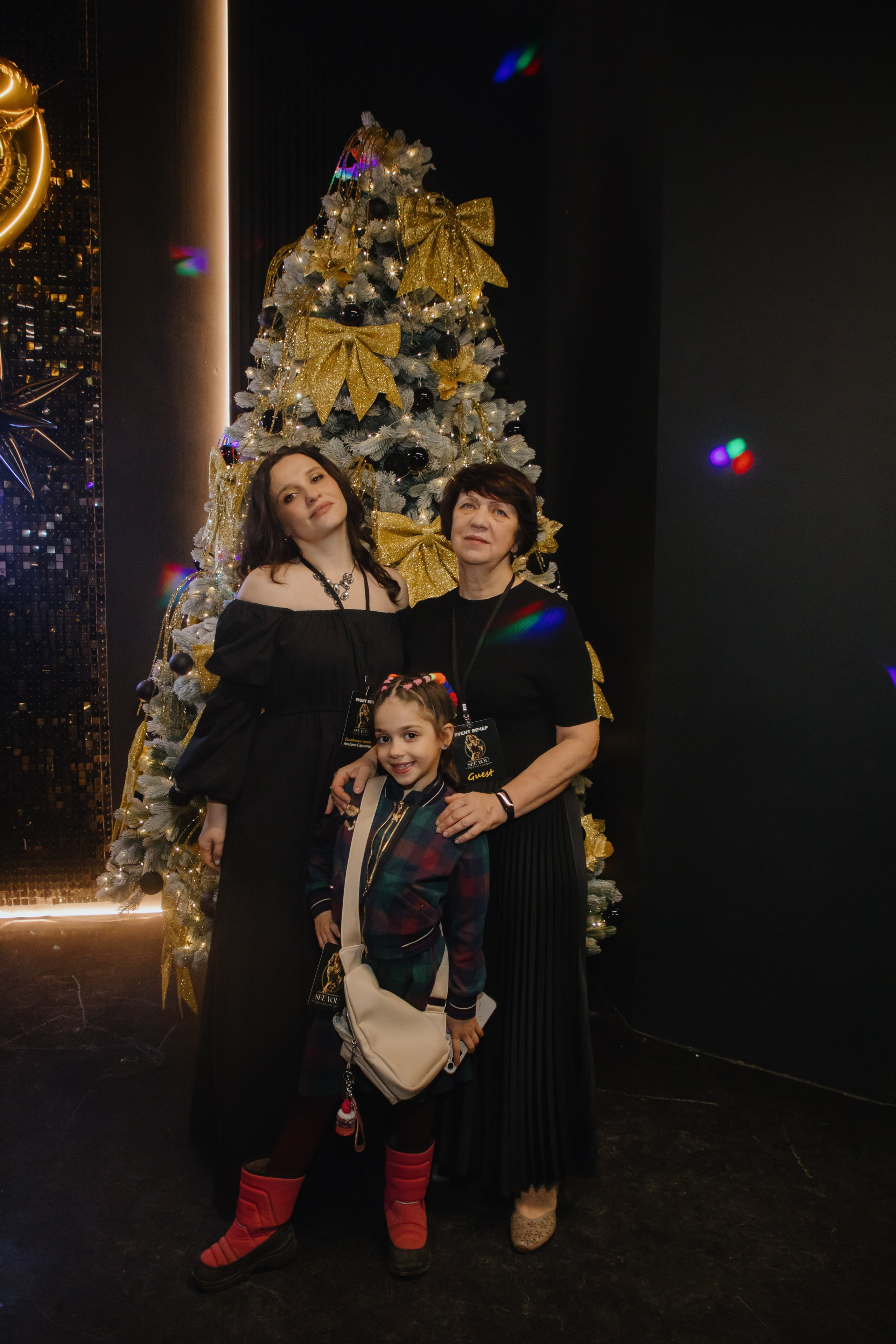 See `You Perfume. Фотограф в Москве и Санкт-Петербурге Дарина