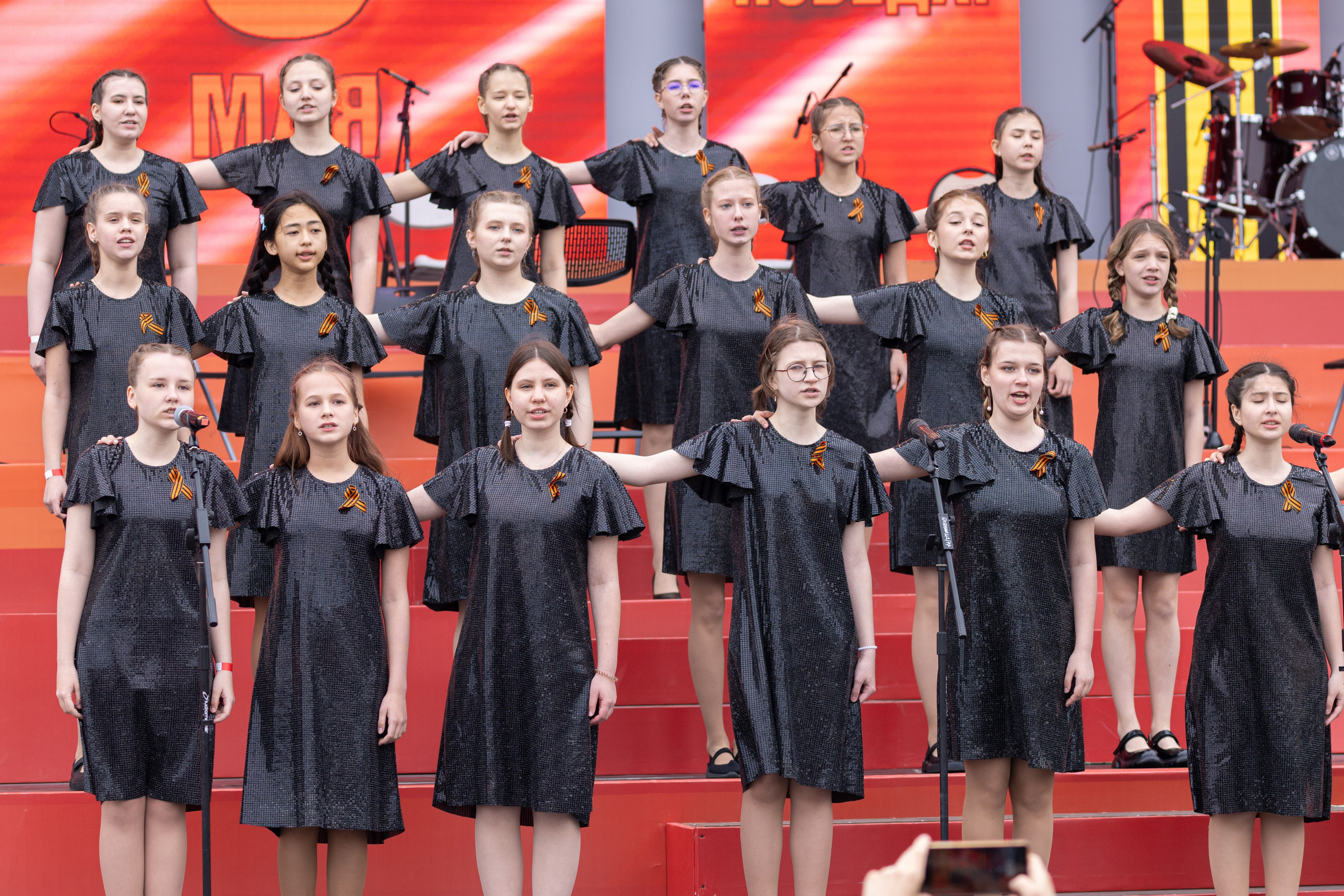 9 мая, выступления 2025 г. Олег Катакинов| Репортажный фотограф в городе у моря (Владивосток)