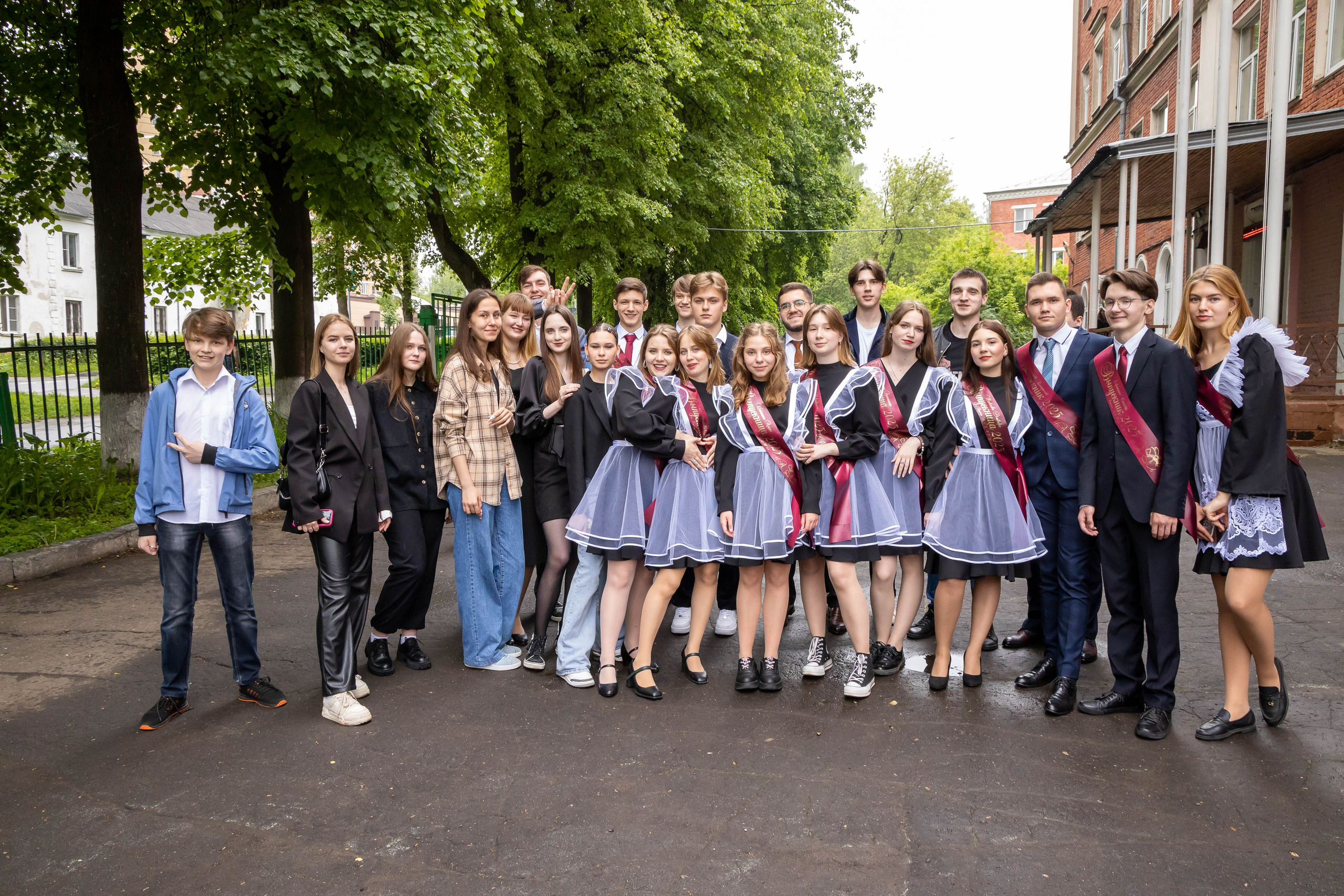 Последний звонок 11 кл. Свадебный фотограф в городе Подольск МО и Москва Крылова Ирина