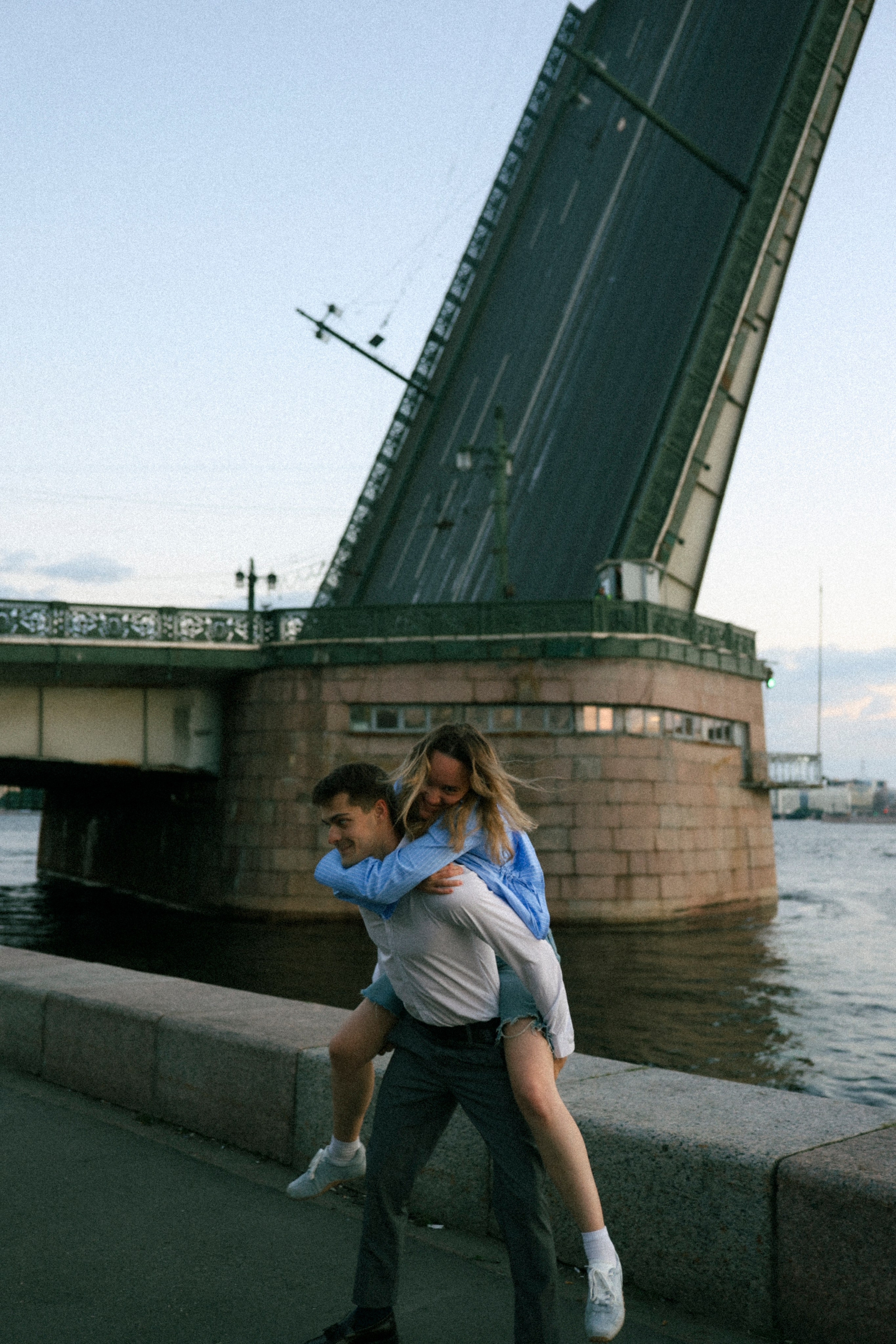 Глеб и Вероника мосты. Фотограф НатаФото (Наталья Яковенко) Дмитров Москва Питер