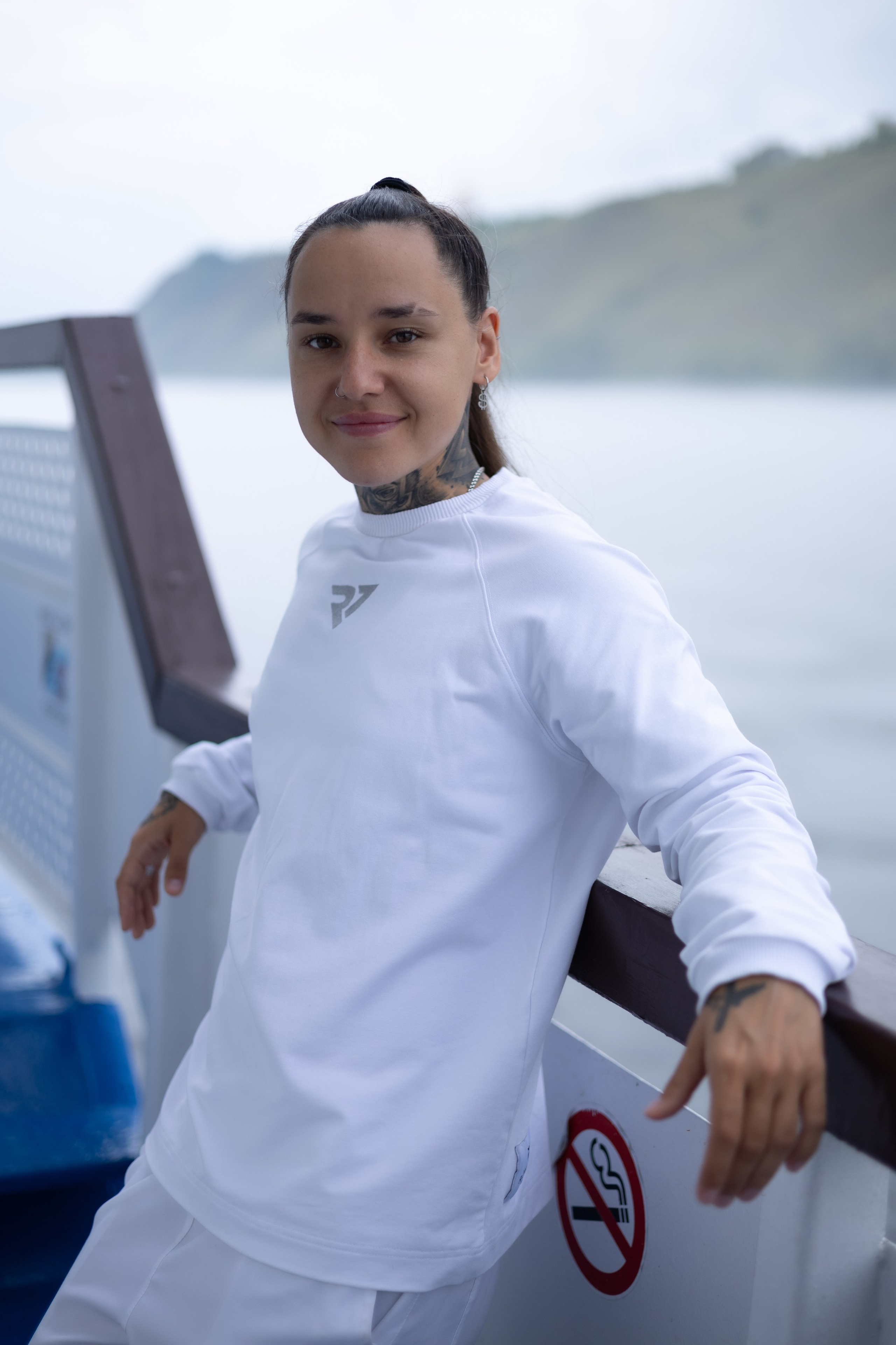 ФОТОДЕНЬ ТЕПЛОХОД. Фотограф Красноярск съемки лавстори, фотосессия в студии, портретная съемка, творческие фотосессии