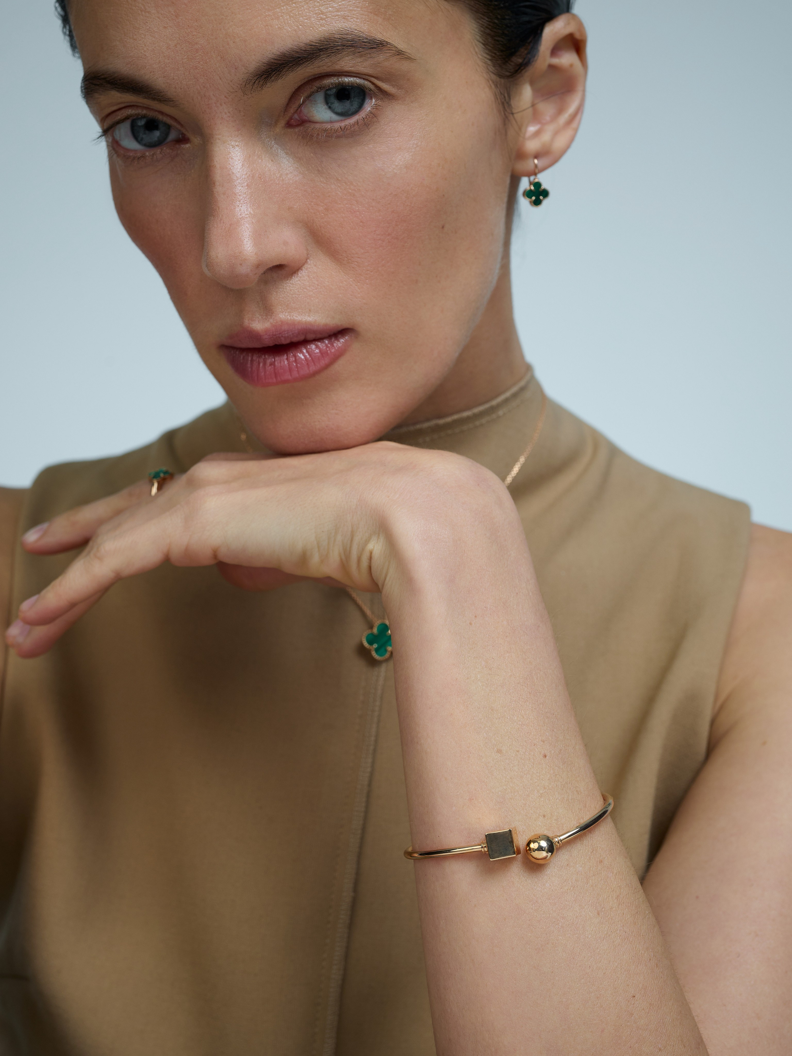 Каталог для бренда AllTime. Фотограф для брендов в Москве Ксения Чупрунова