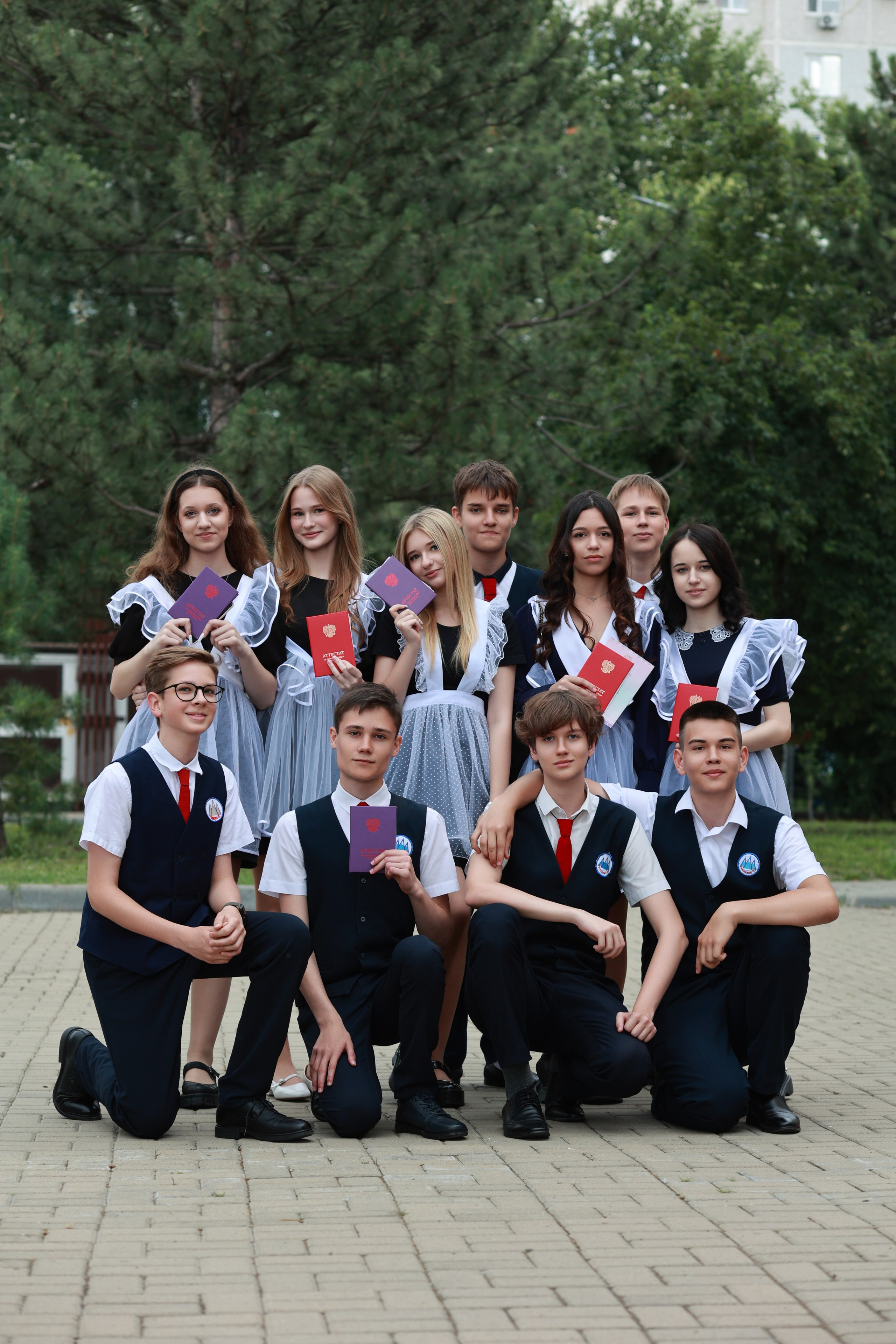 Вручение аттестатов Гимназия 87 (2025 г.). Детский семейный фотограф Краснодар