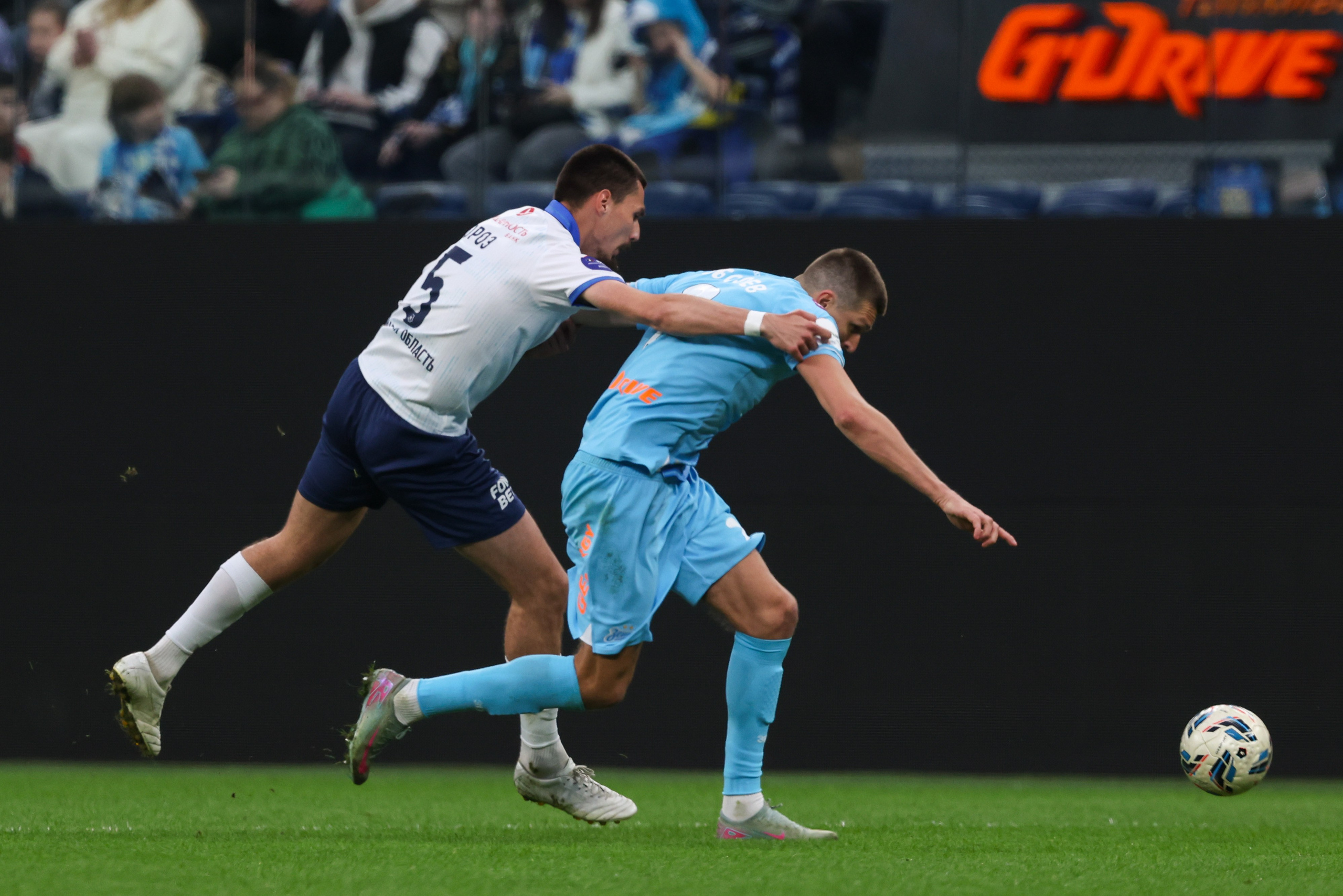 ФК «Зенит» — ФК «Крылья советов». Спортивный и репортажный фотограф Антон Тереханов