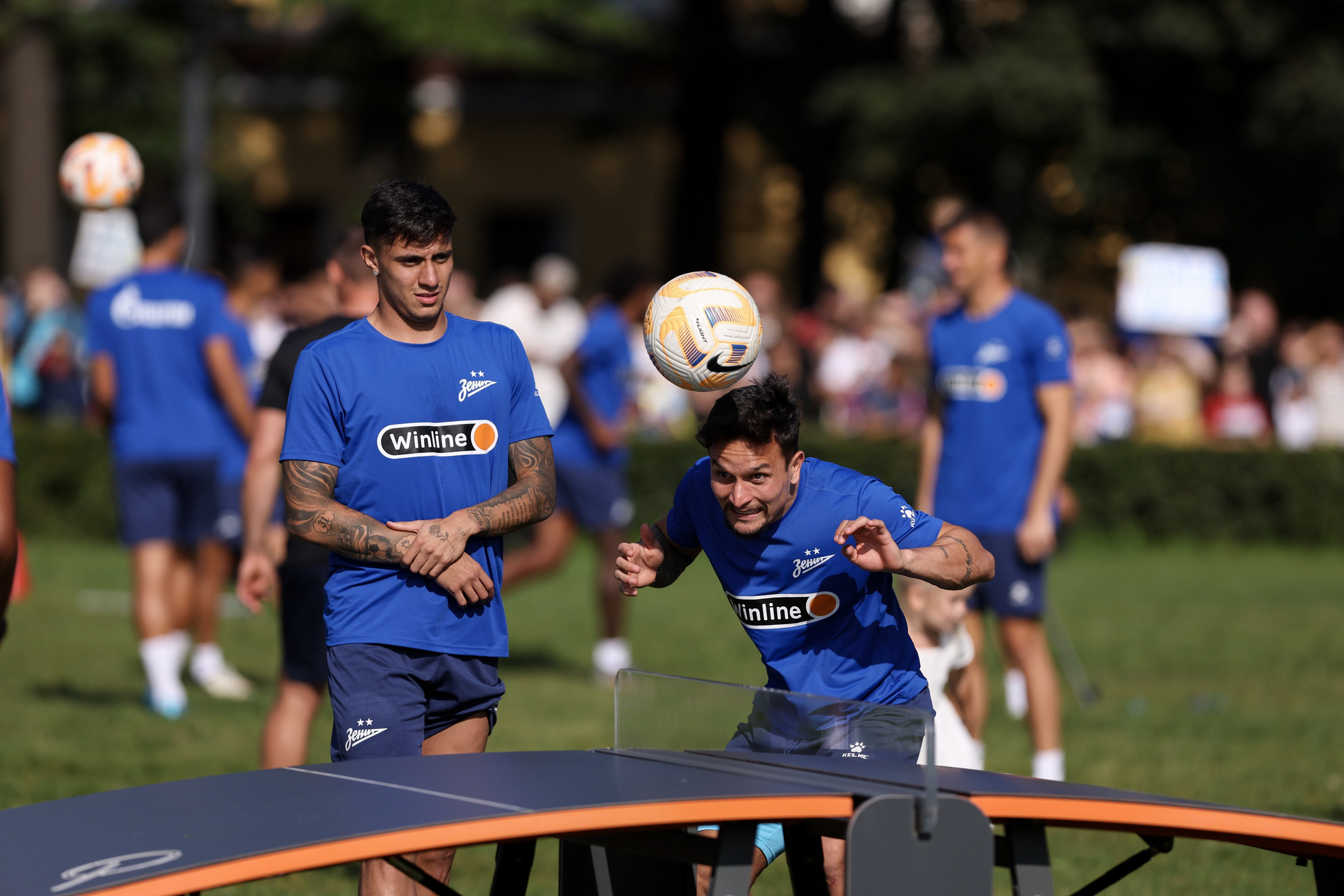 Открытая тренировка ФК «Зенит» Санкт-Петербург. Спортивный и репортажный фотограф Антон Тереханов