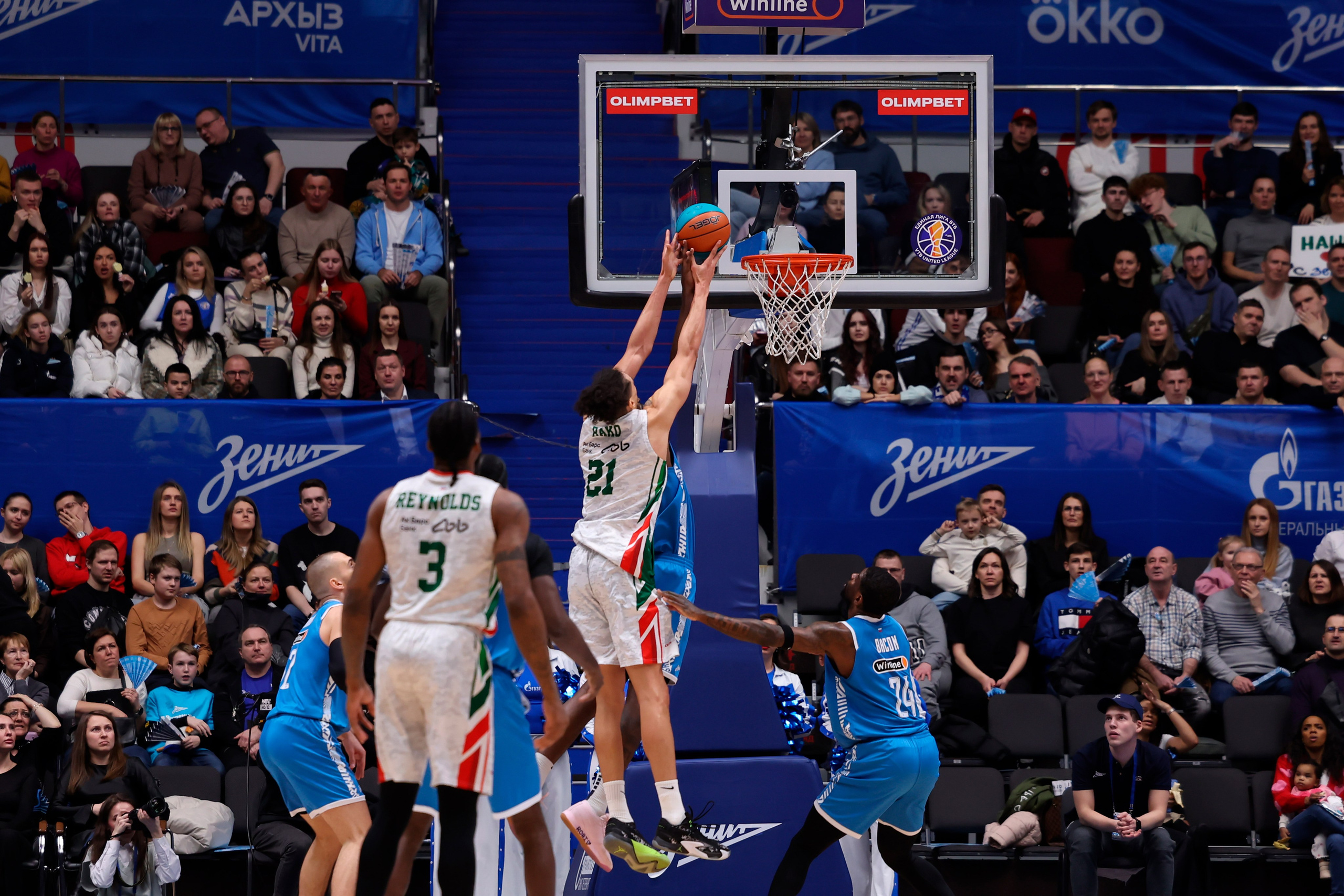 БК Зенит — БК Уникс 13.02.2025. Спортивный и репортажный фотограф Антон Тереханов