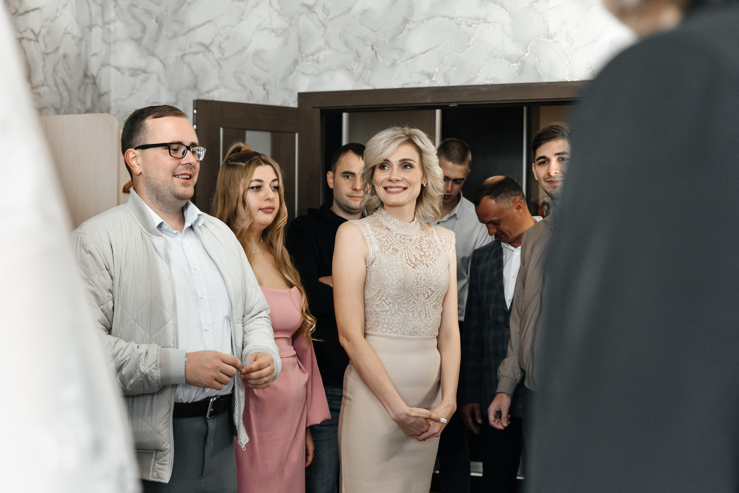 Плясала даже люстра :). Свадебный фотограф Москва — Юлия Фоменко — профессиональный фотограф