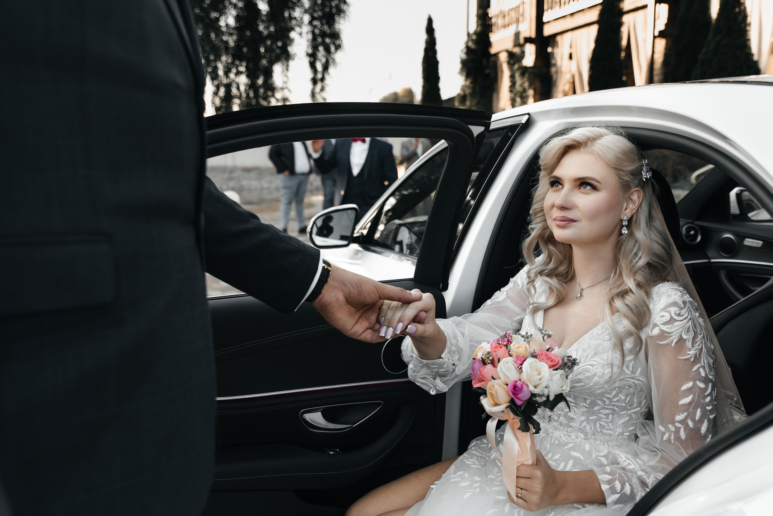 Плясала даже люстра :). Свадебный фотограф Москва — Юлия Фоменко — профессиональный фотограф