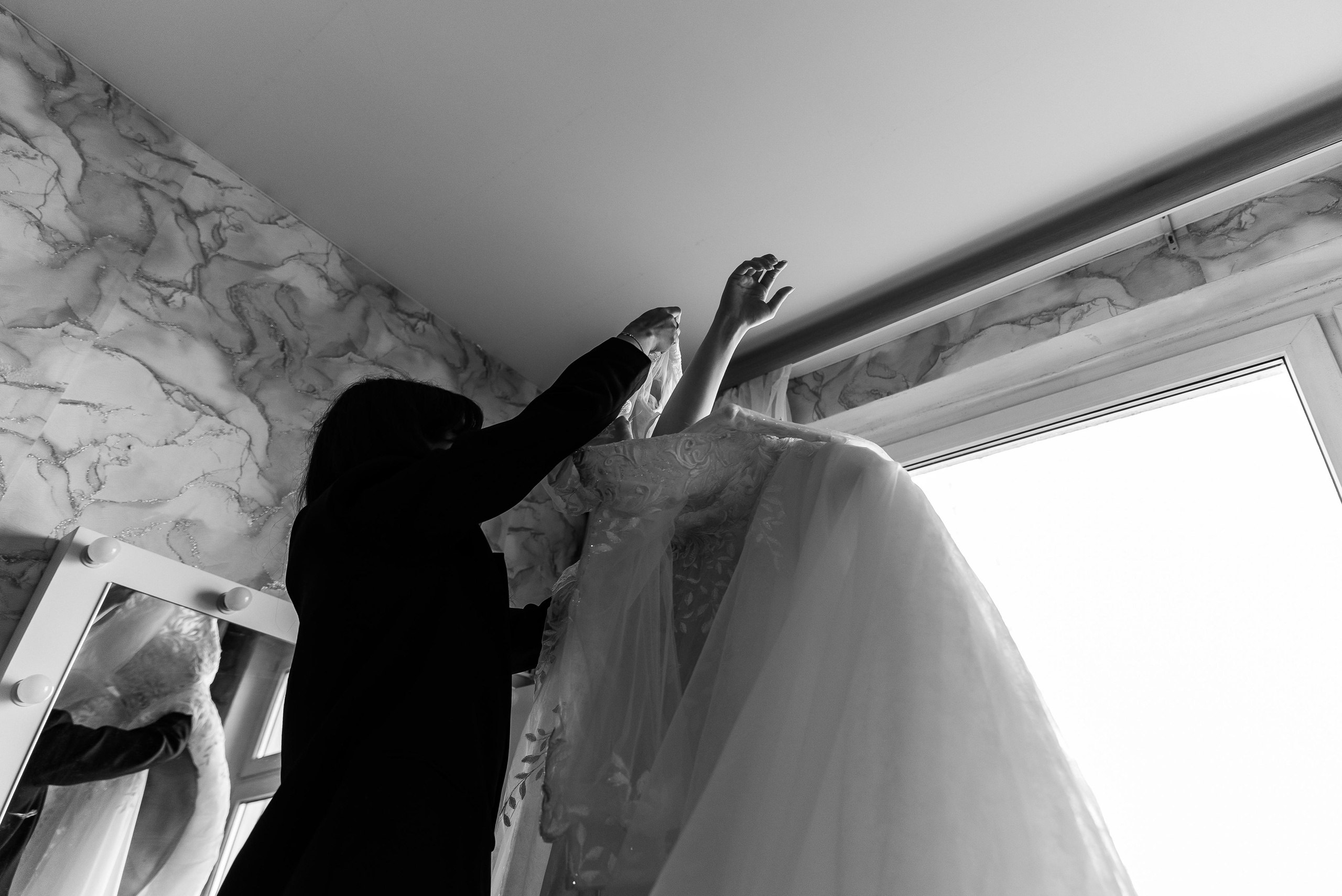 Плясала даже люстра :). Свадебный фотограф Москва — Юлия Фоменко — профессиональный фотограф