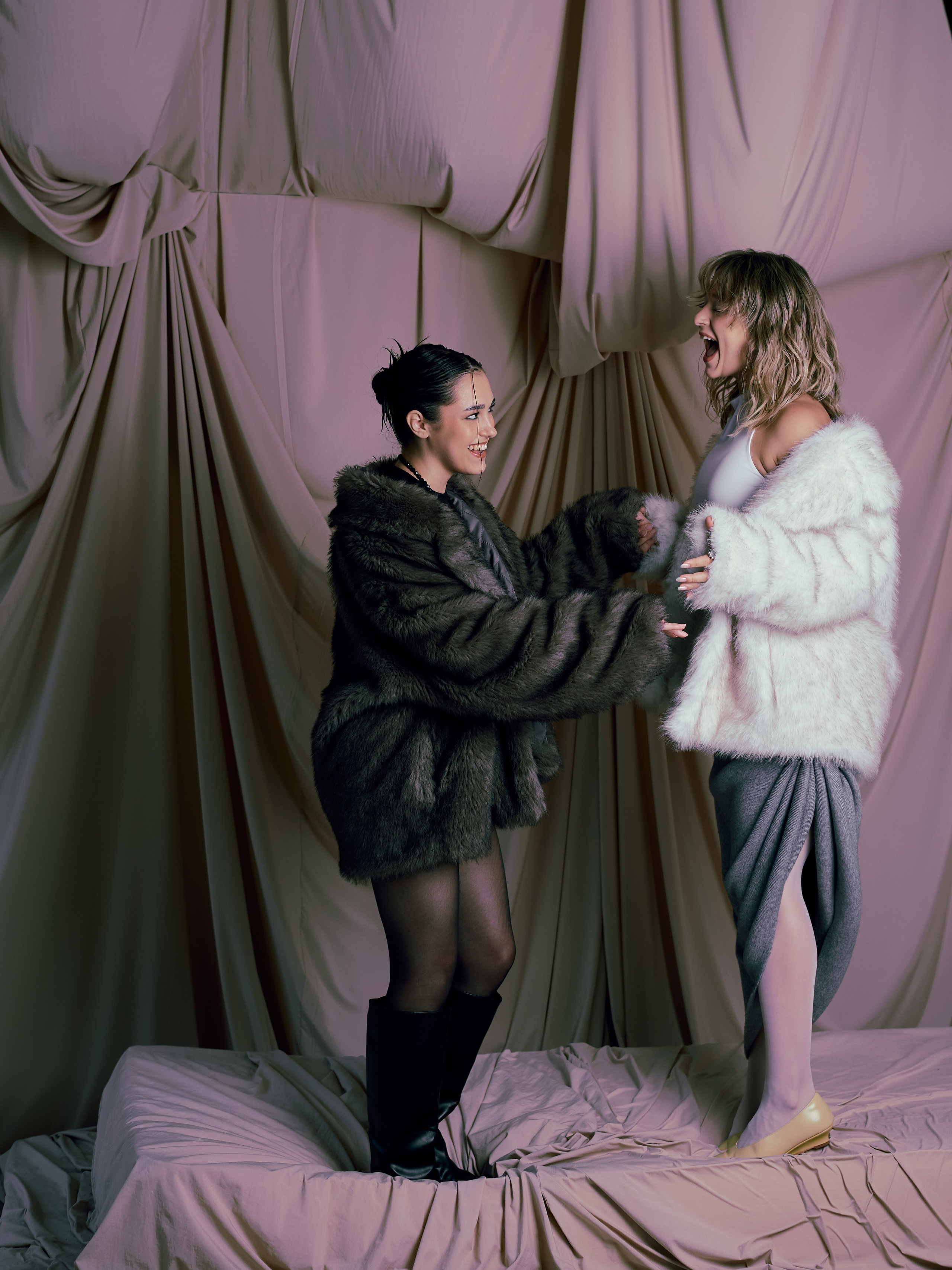 Sisters. Юлия Астра: Фотограф в Санкт-Петербурге. Снимаю женские портреты, уличные съёмки в Петербурге и людей с их собаками