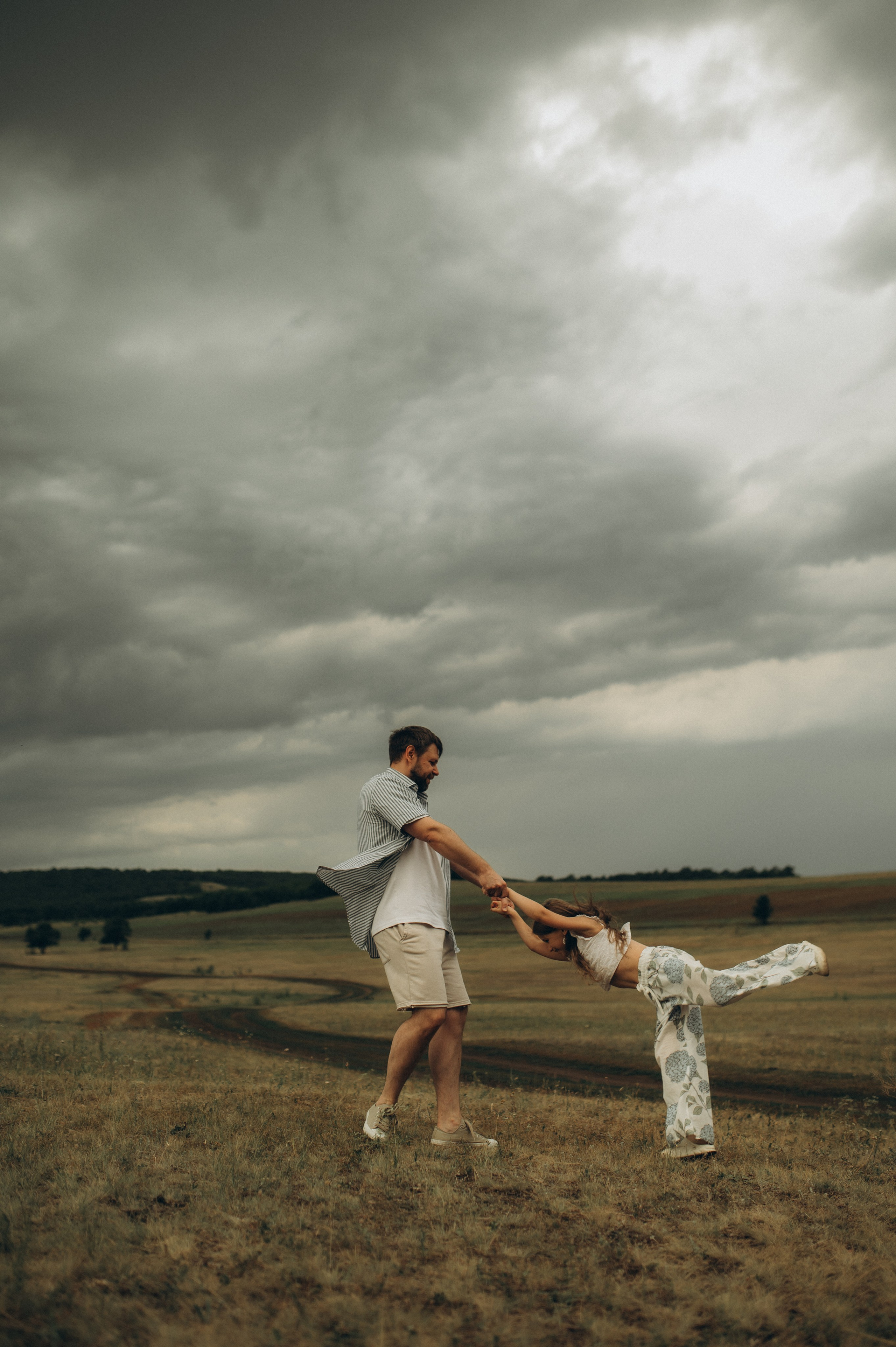 В грозу. Фотограф Быстрова Дарья г. Москва