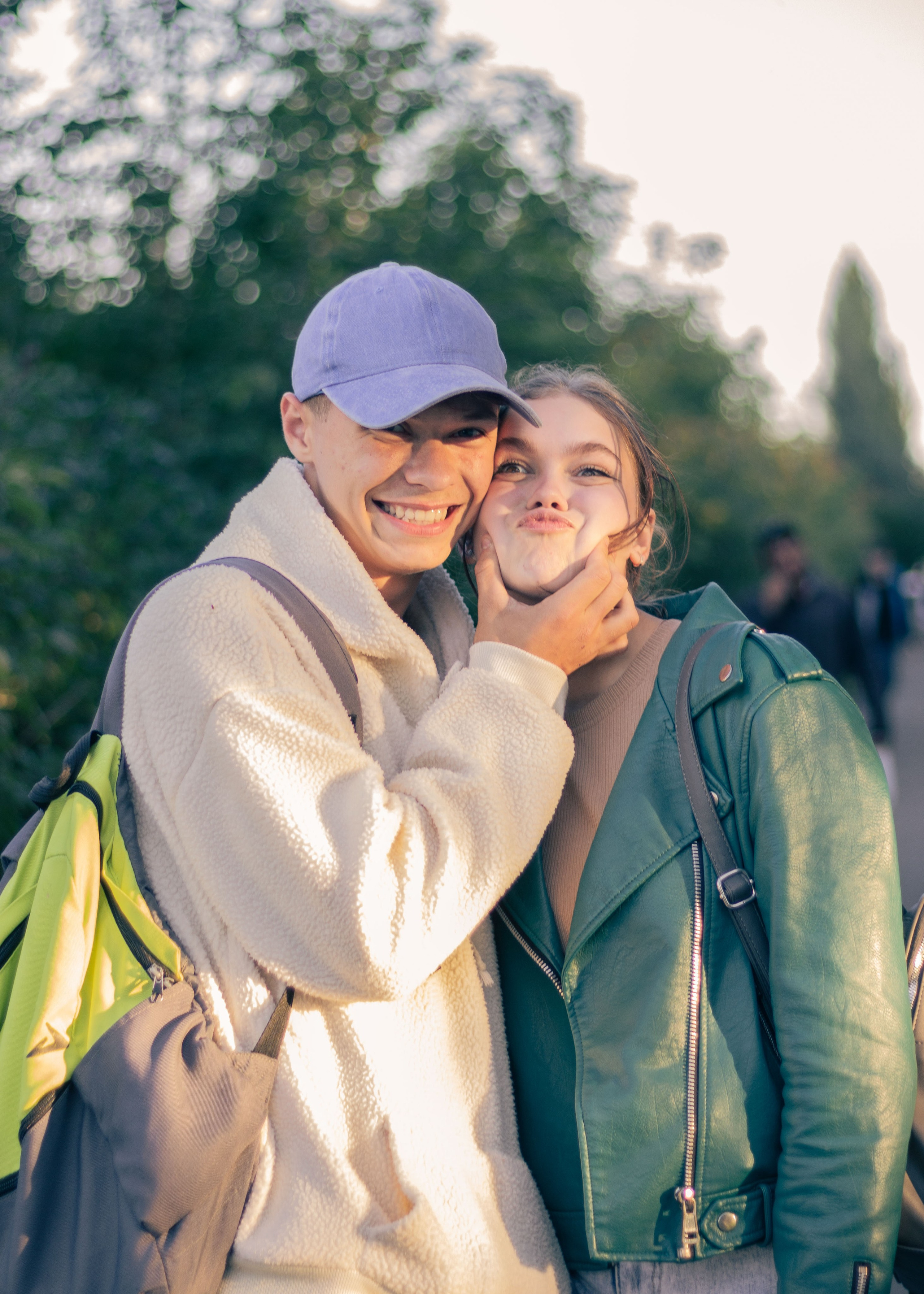 Какие-то ребята на улице. Портретный и репортажный фотограф в Кемерово Алексеева Анастасия