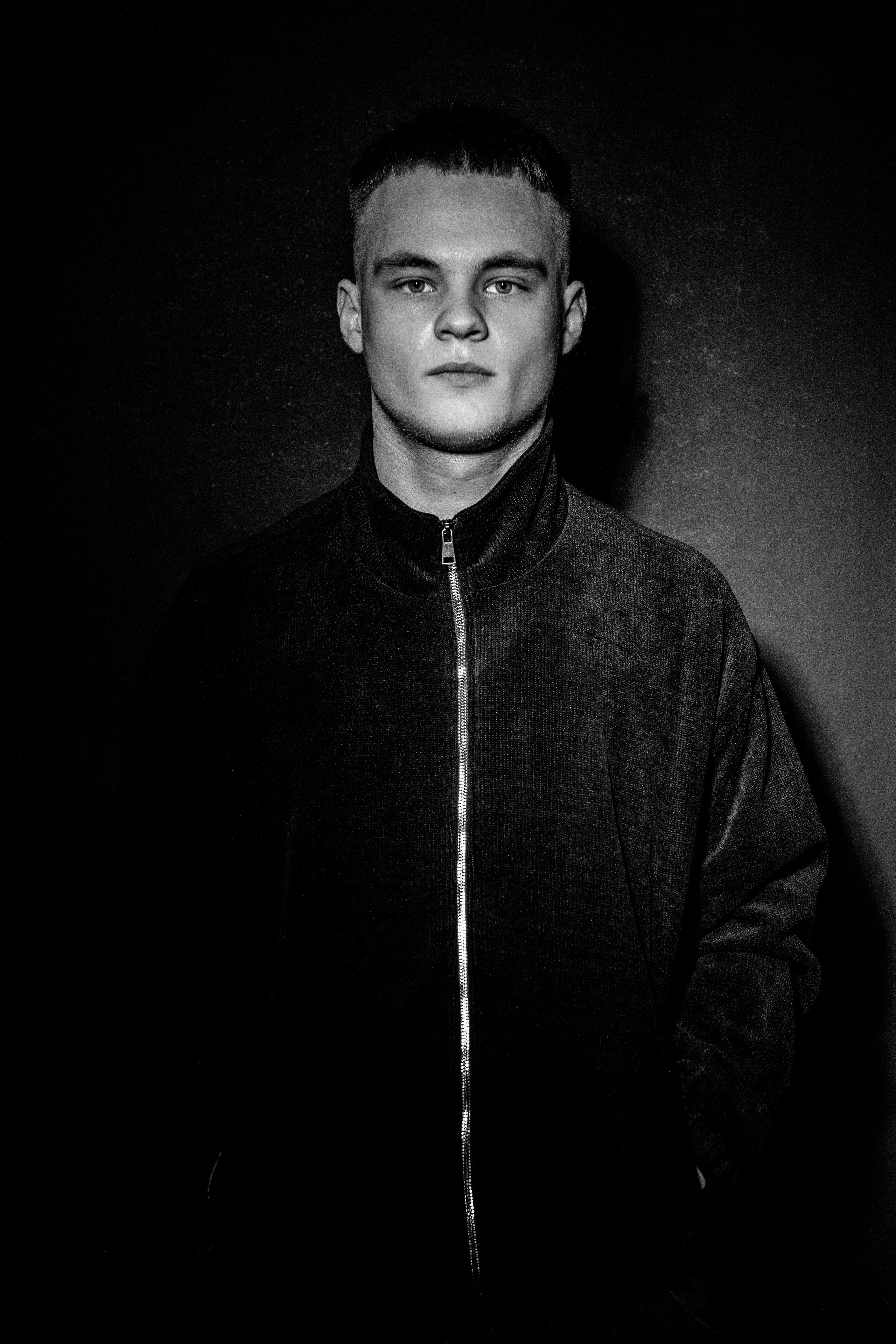 Карточка музыканта. Семейный фотограф в Озёрах и Коломне