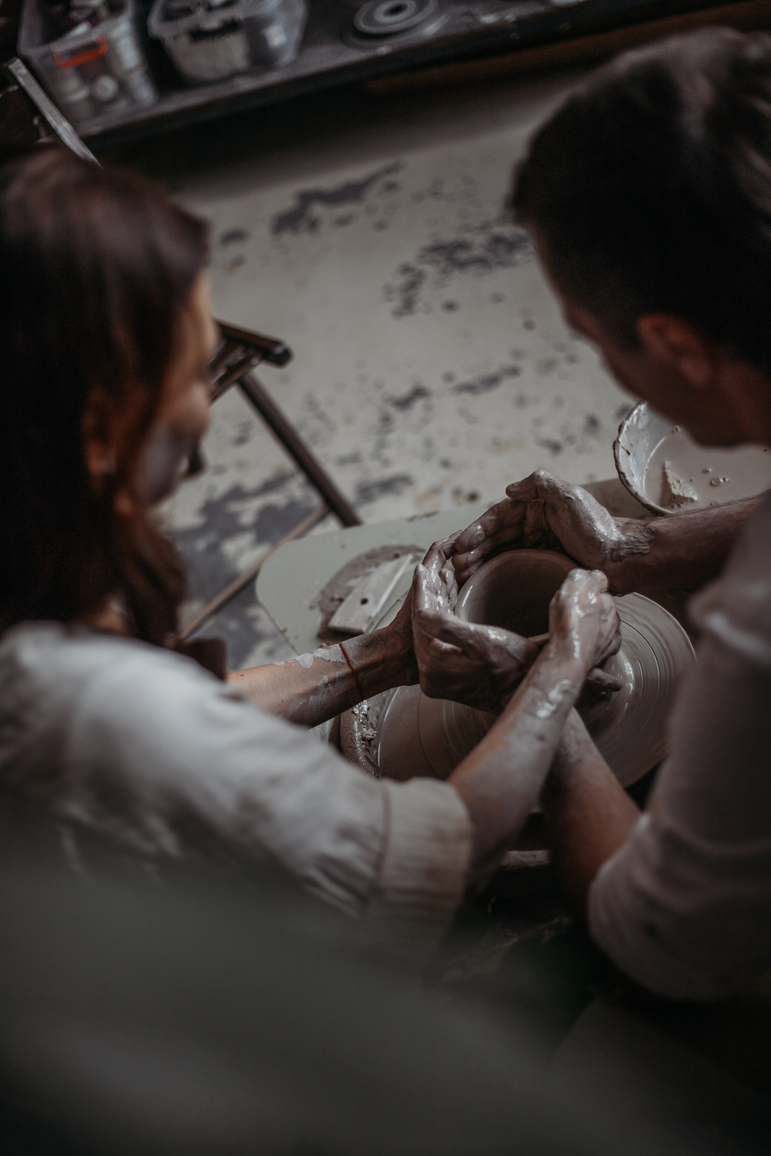 Свидание в гончарной. Венера Гайн. Репортажный фотограф  Тюмень. Обучение фотографии с 0