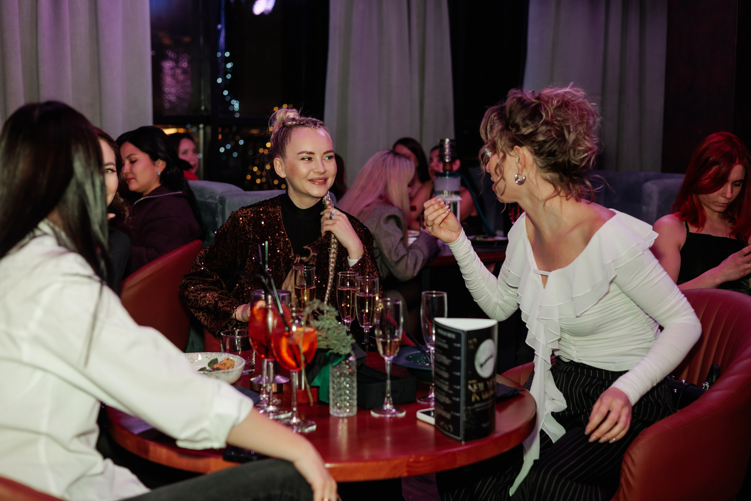 Репортаж Mona. Фотограф Саратов Анастасия