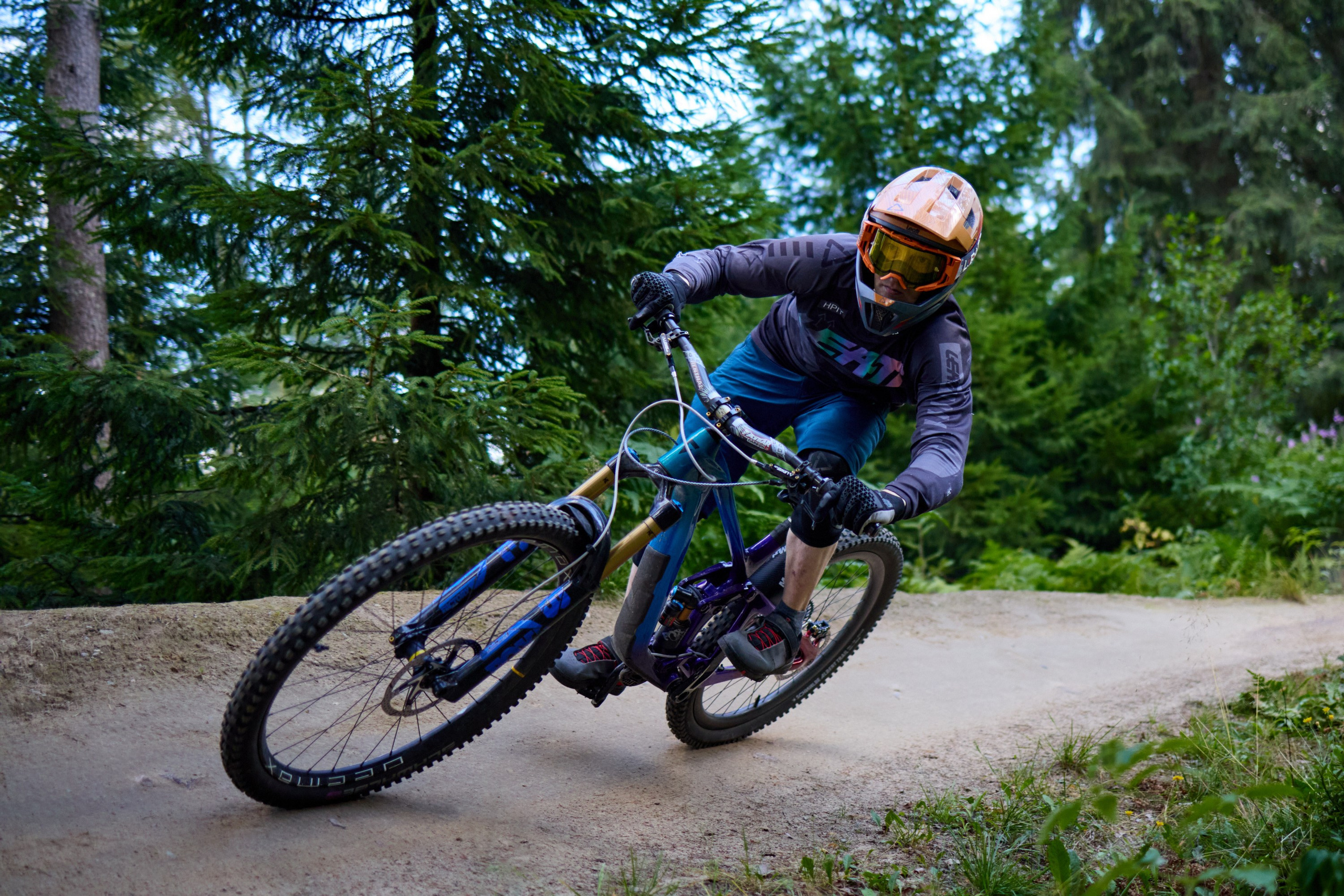 Золотая Долина Тренировка Школы МТБ 2025. Спортивный фотограф в Санкт-Петербурге Илья Vacool