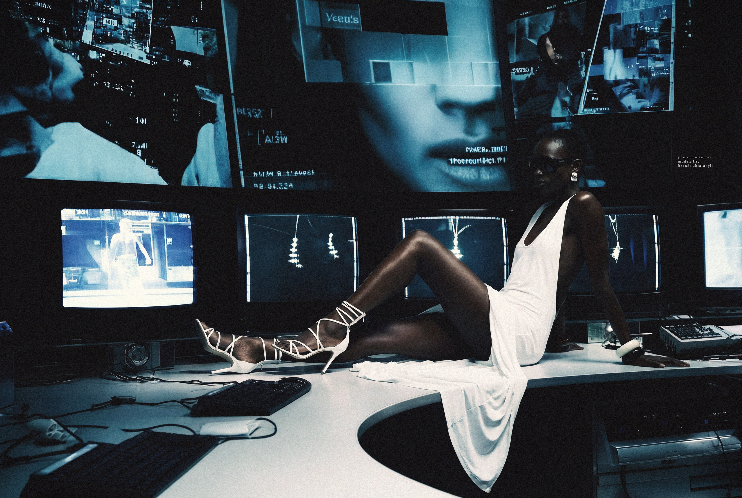 AI FOR BRAND. NOIZOMAX Художественный фотограф в Дубай и по всему Миру