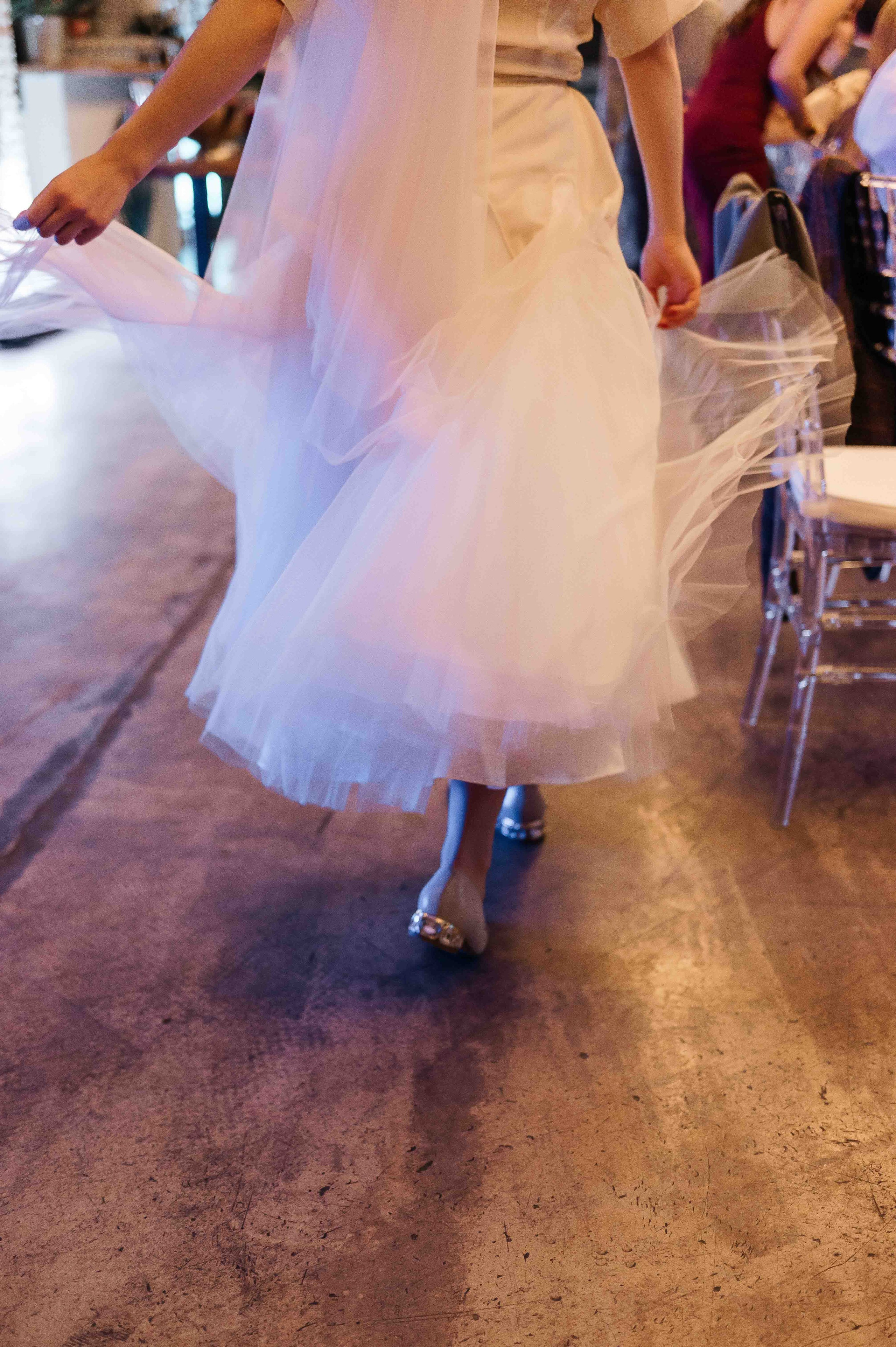 Утро невесты в гостинице. Свадебный и семейный фотограф в Котласе Никита Попов