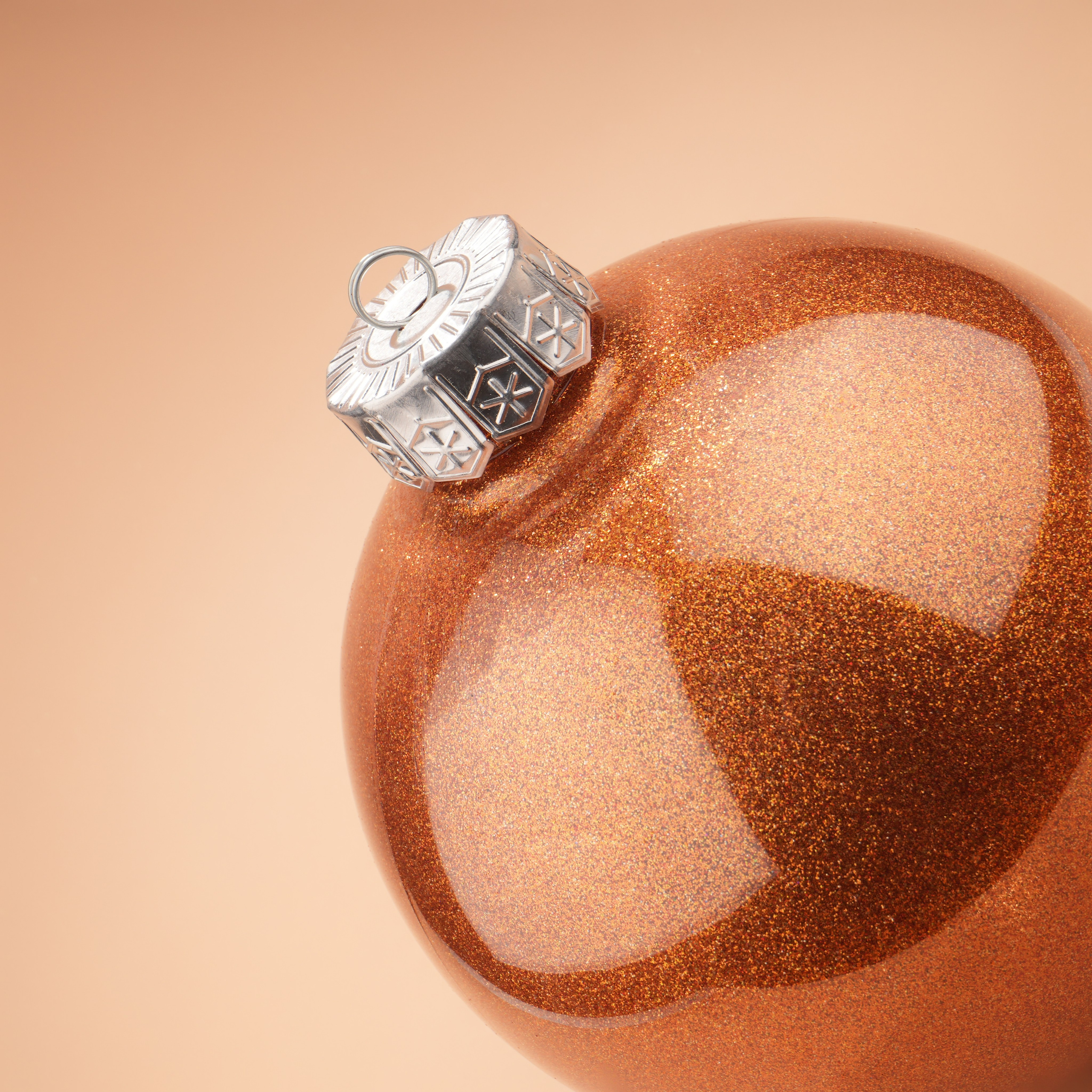 Елочные игрушки и шары. Профессиональный фотограф в Москве и МО