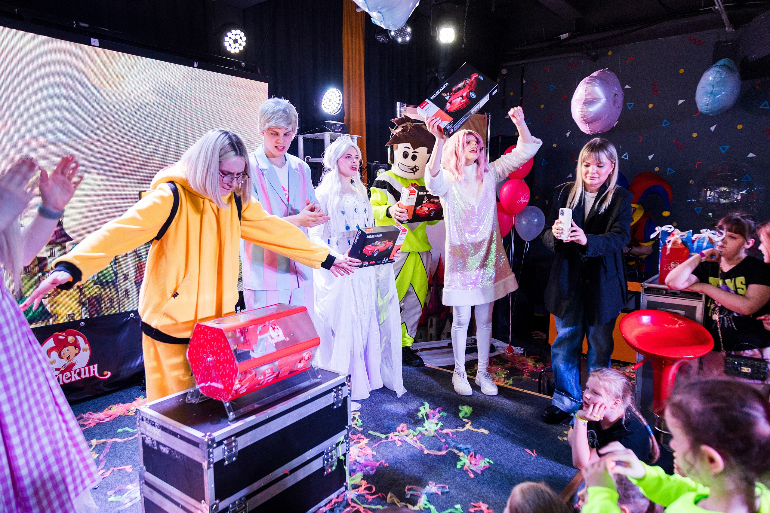 Арлекину 18 лет. Детский фотограф видеограф в Хабаровске Михаил Орлов