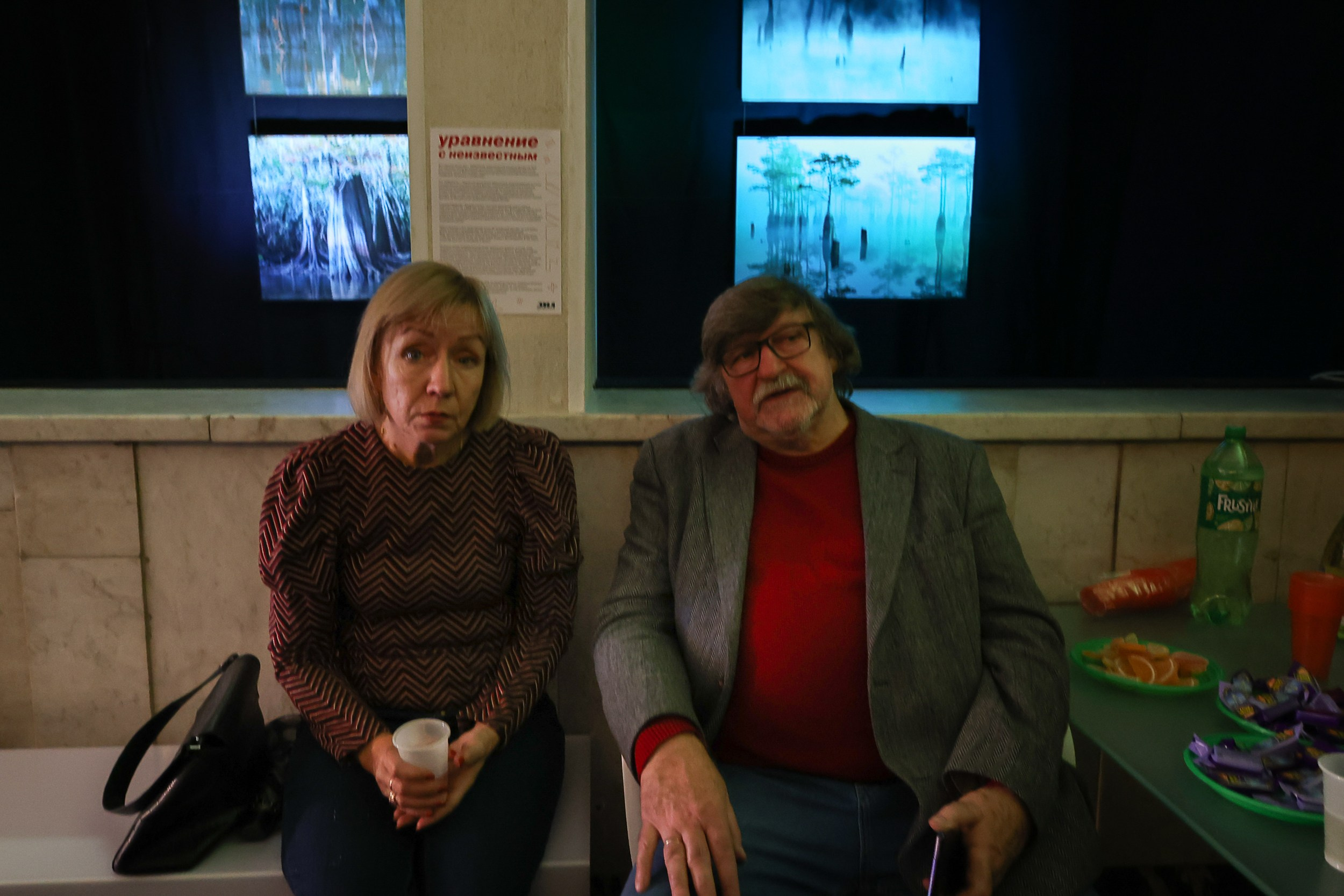 УРАВНЕНИЕ С НЕИЗВЕСТНЫМИ Фотовыставка Надежды Найденовой в КЦ ЗИЛ. Reportage, architectural, fine art photographer Lena Melnikova in Moscow