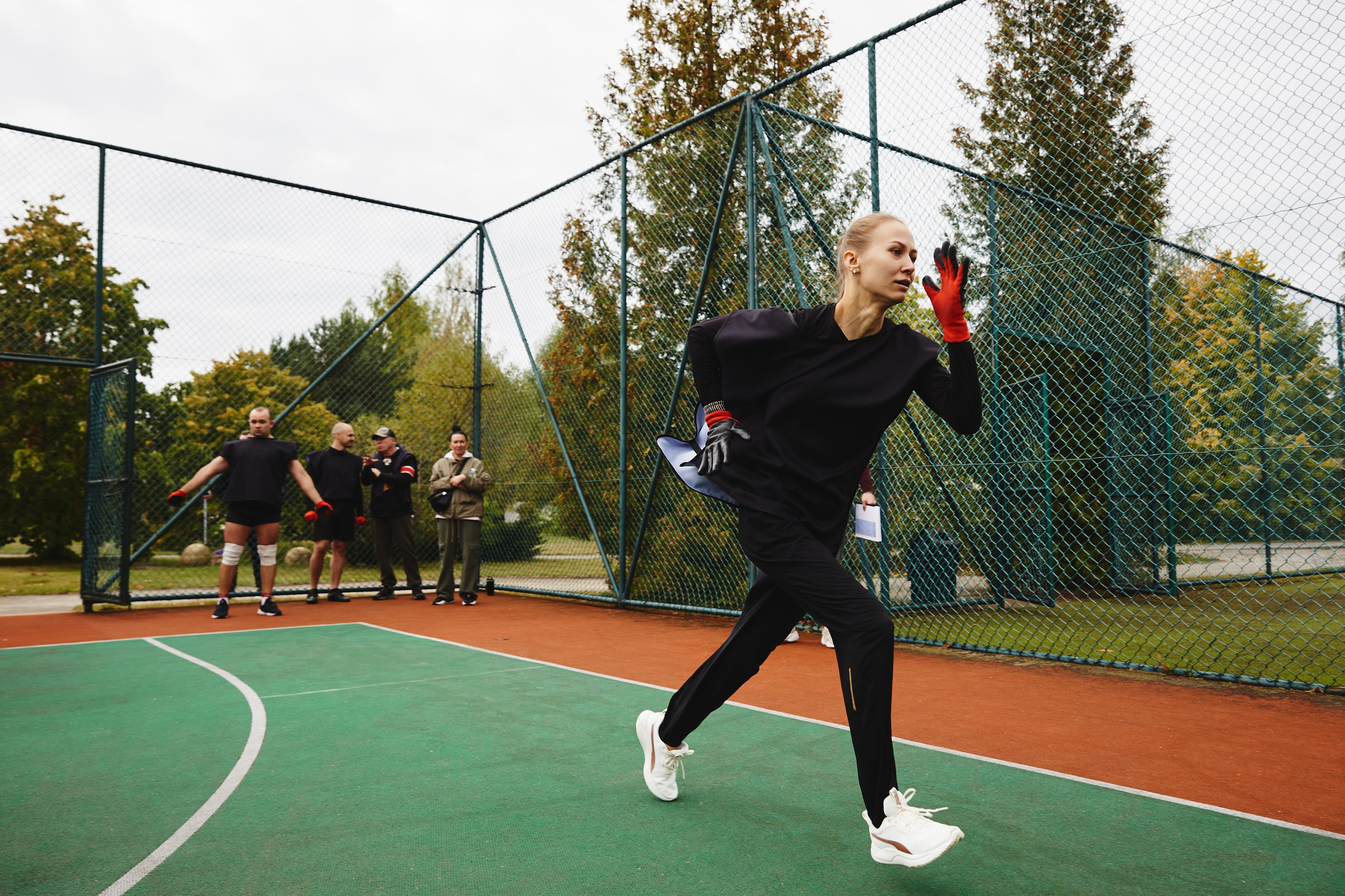 Фотограф на тимбилдинг: спортивное командообразование за городом. КонТайм: профессиональная съемка для организаций