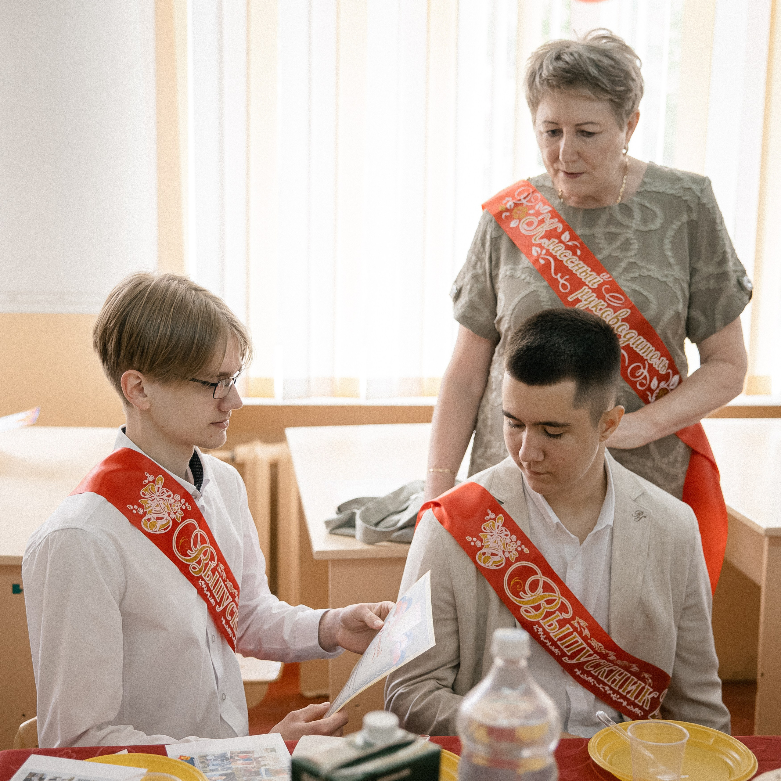 Последний звонок — линейка. Свадебный фотограф Роман Еремеев