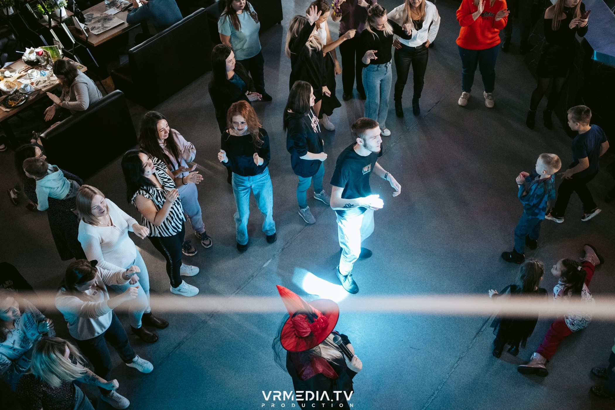 Baby time в баре «Друзья»