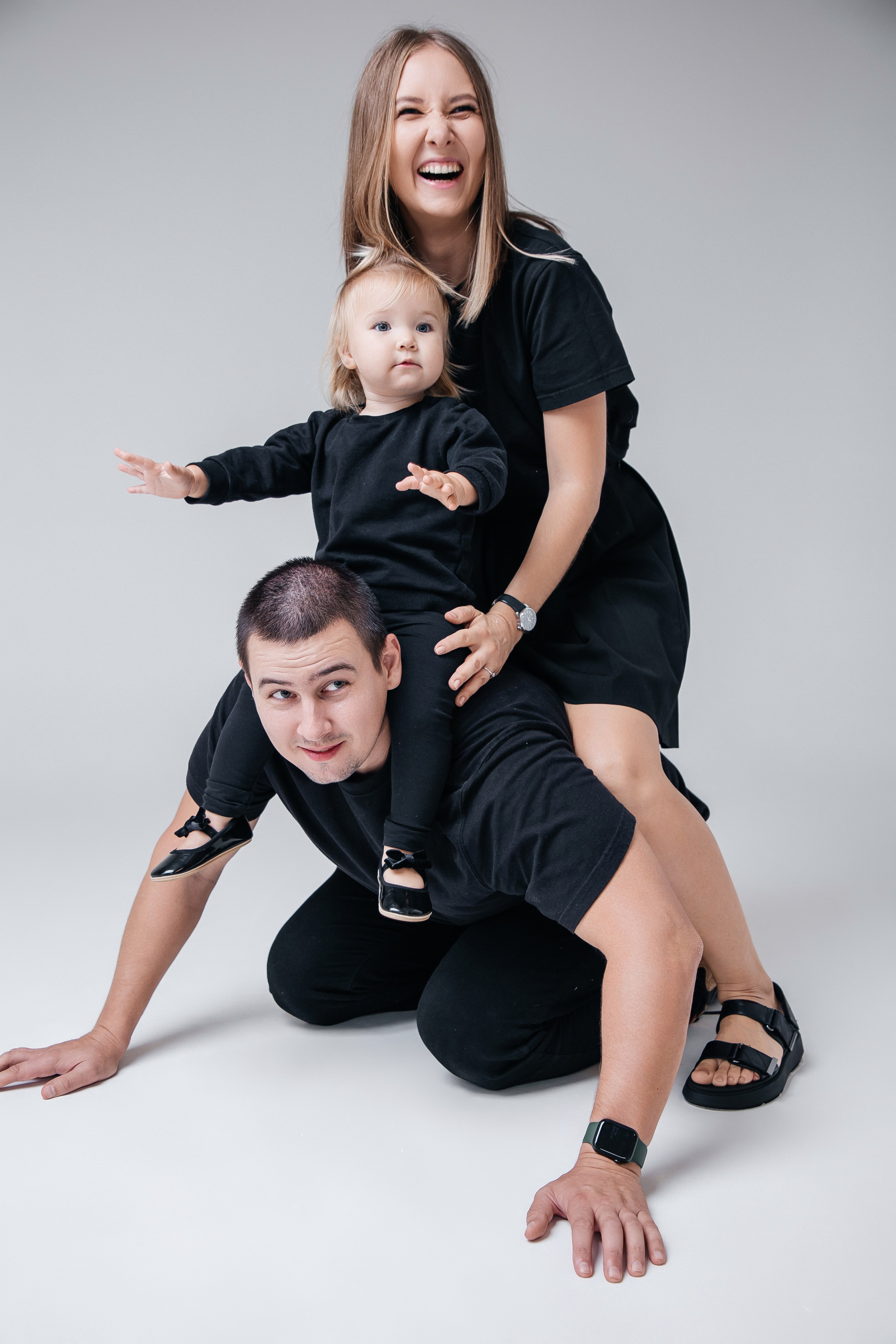 Настя и семья. Фотограф Денис Лесковский (Тюмень)