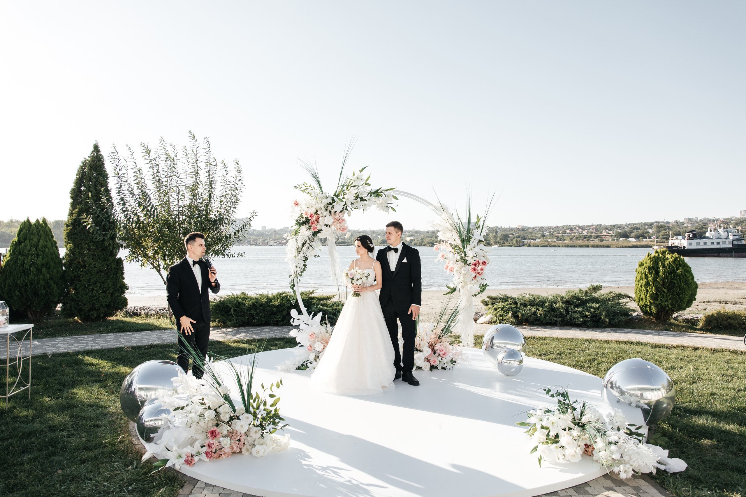 Vladislav & Yulia. Свадебный организатор в Ростове-на-Дону Яснов Роман