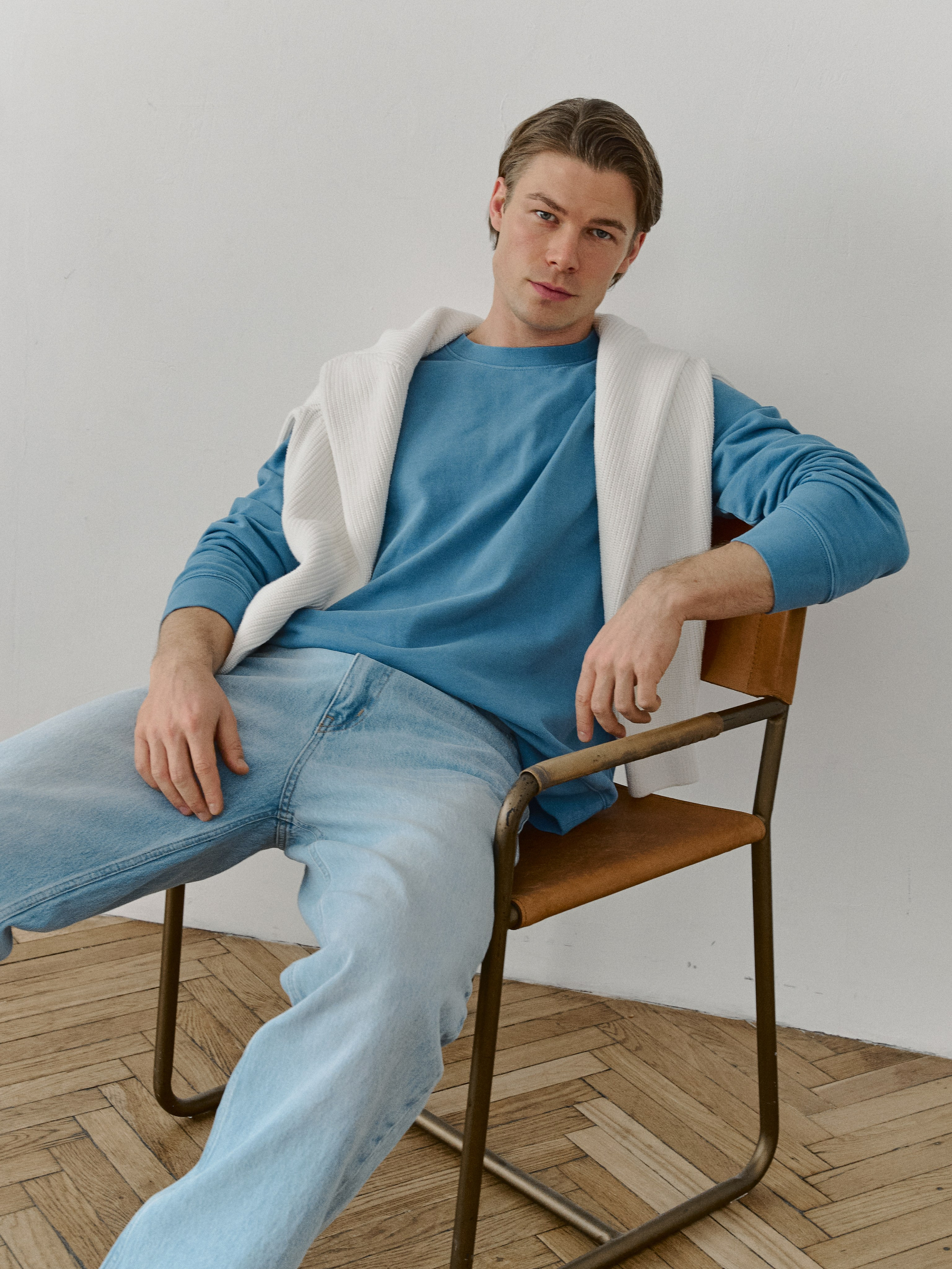 Съёмка для продакшна Buro. Fashion фотограф в Москве Ксения Чупрунова