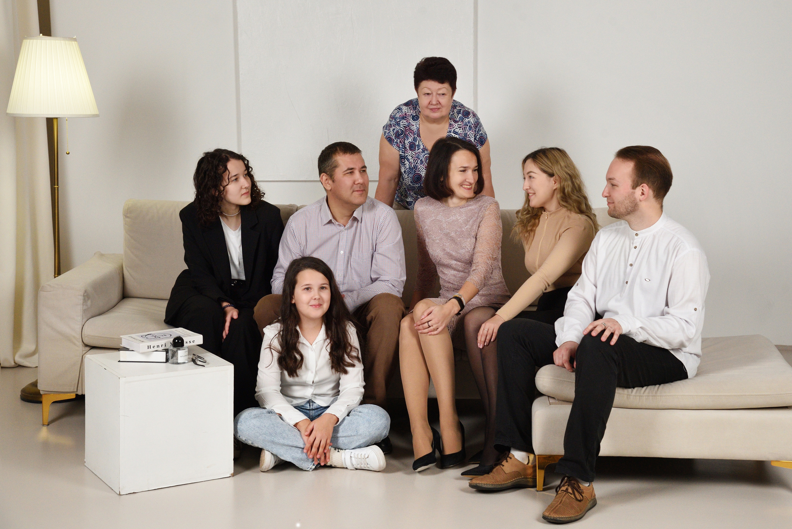 Семейная съёмка студия Чебоксары. Семейный и школьный Фотограф Чебоксары