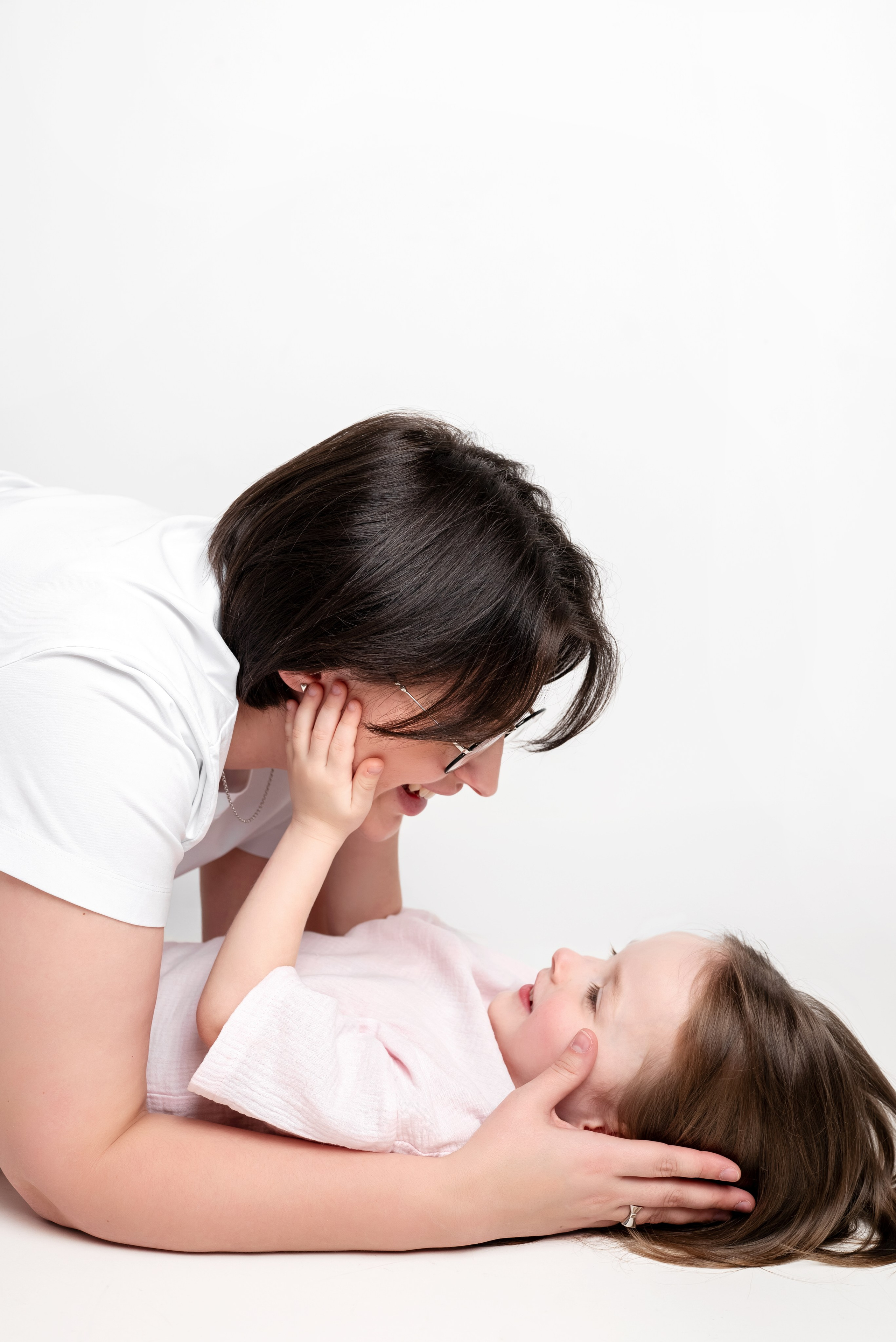 Съемка в стиле минимализм. Фотограф новорожденных в Норильске Виктория Шагалиева