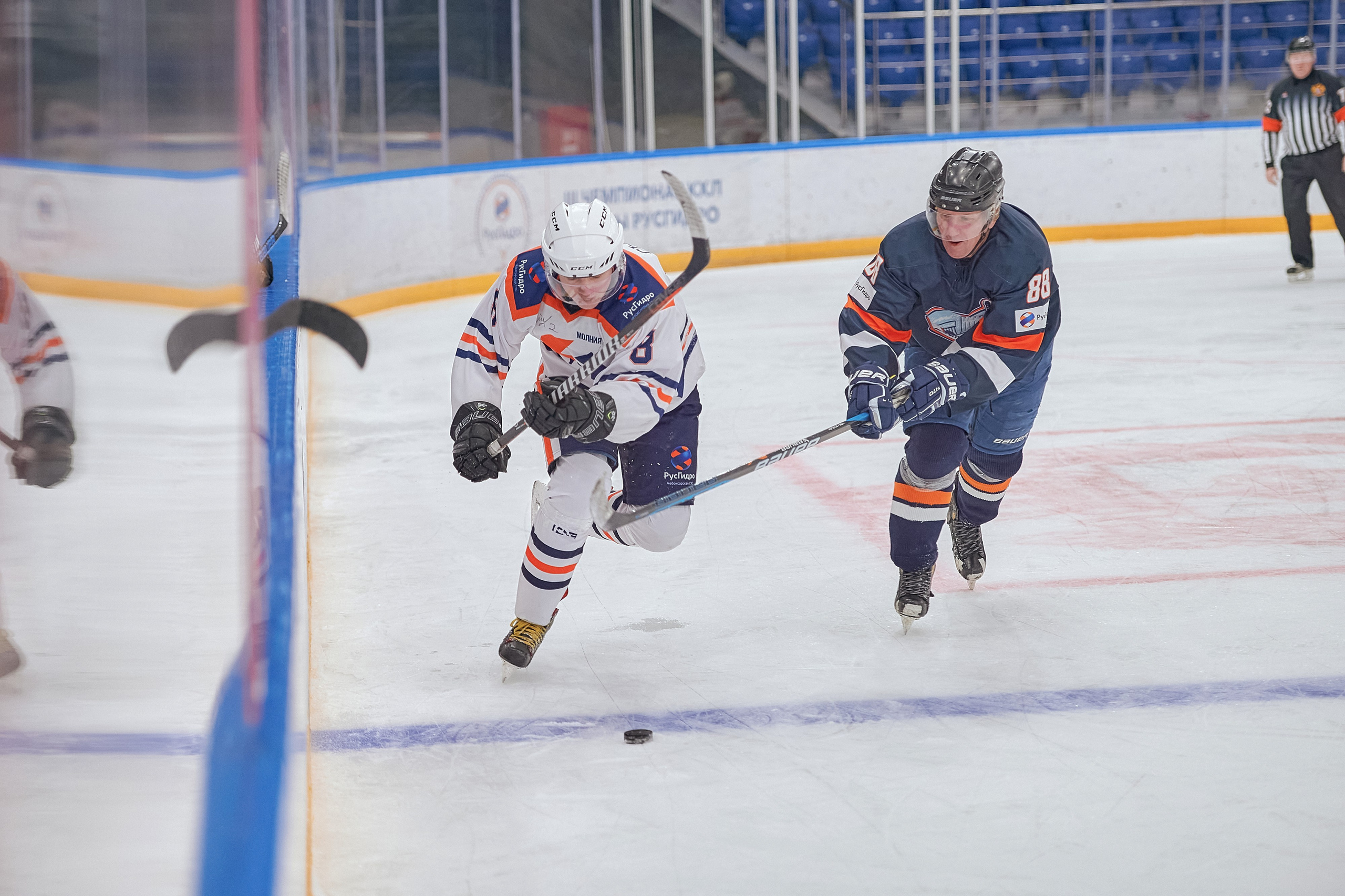 Портфолио репортажной фотосъёмки: Кристалл арена — Хоккей — РусГидро. Фотограф Яковлев Роман — Красноярск