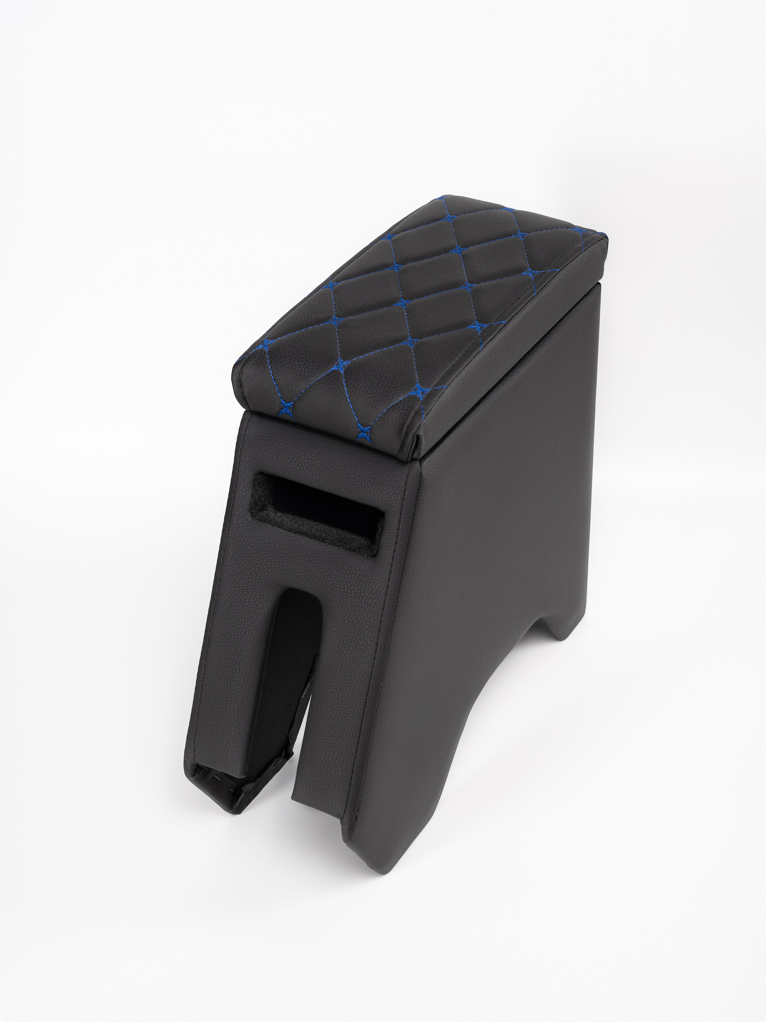 Автоподлокотники предметка стёганые серия 3. Предметный фотограф, фото для маркетплейсов Пятигорск, КМВ