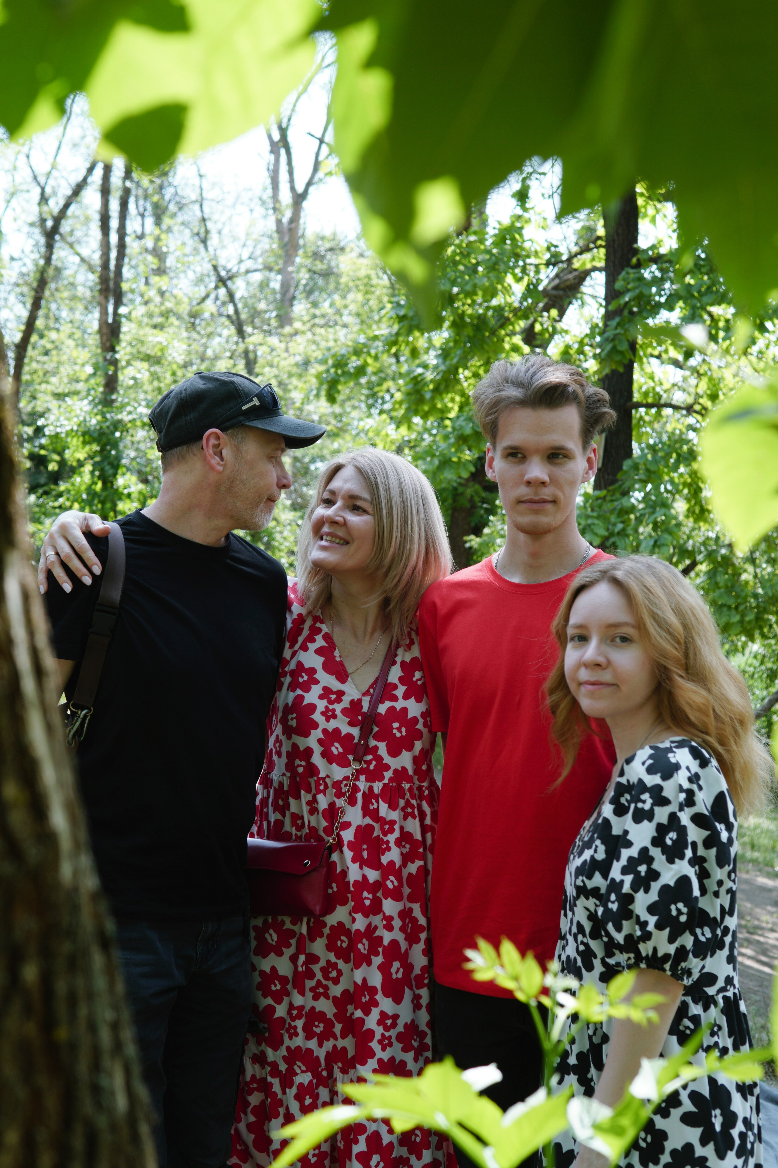 Семейная фотосессия у пруда. Фотограф в Ростове-на-Дону Марина Мальцева