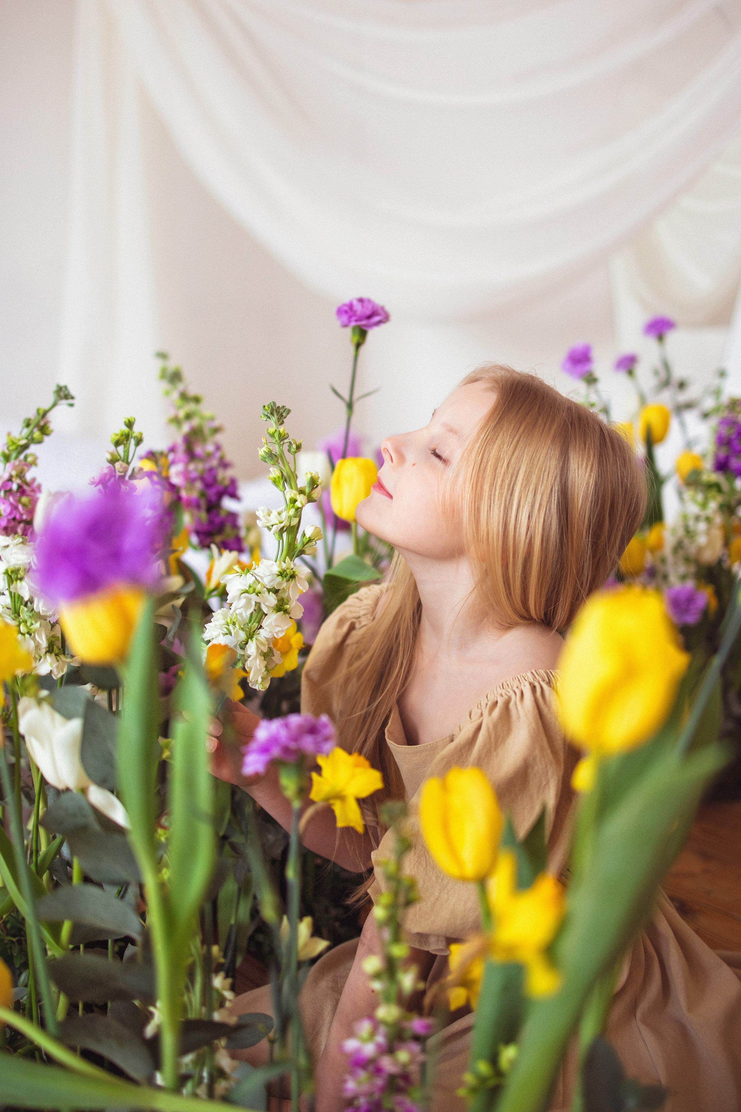 Весенняя фотосессия с цветами в Краснодаре. Семейный и детский фотограф в Краснодаре Анна Трашкова