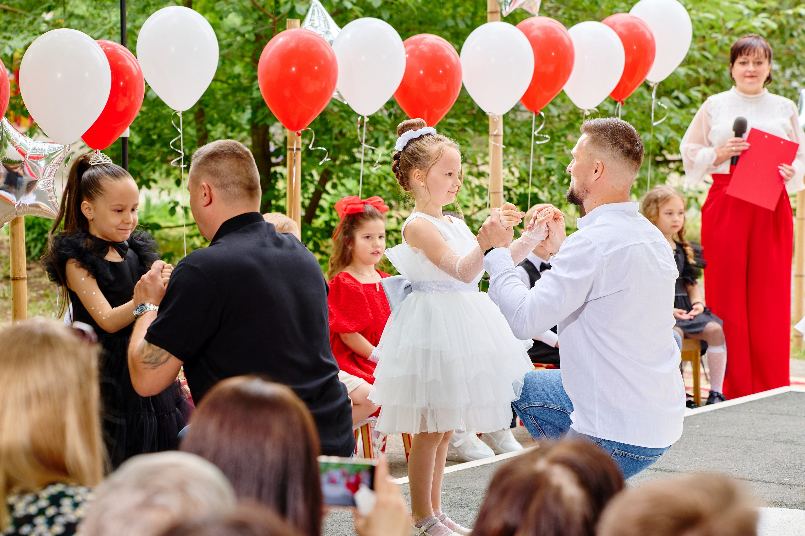 Выпускной 45 сад. Фотограф Выпускные альбомы Таганрог Сергей Коробченко