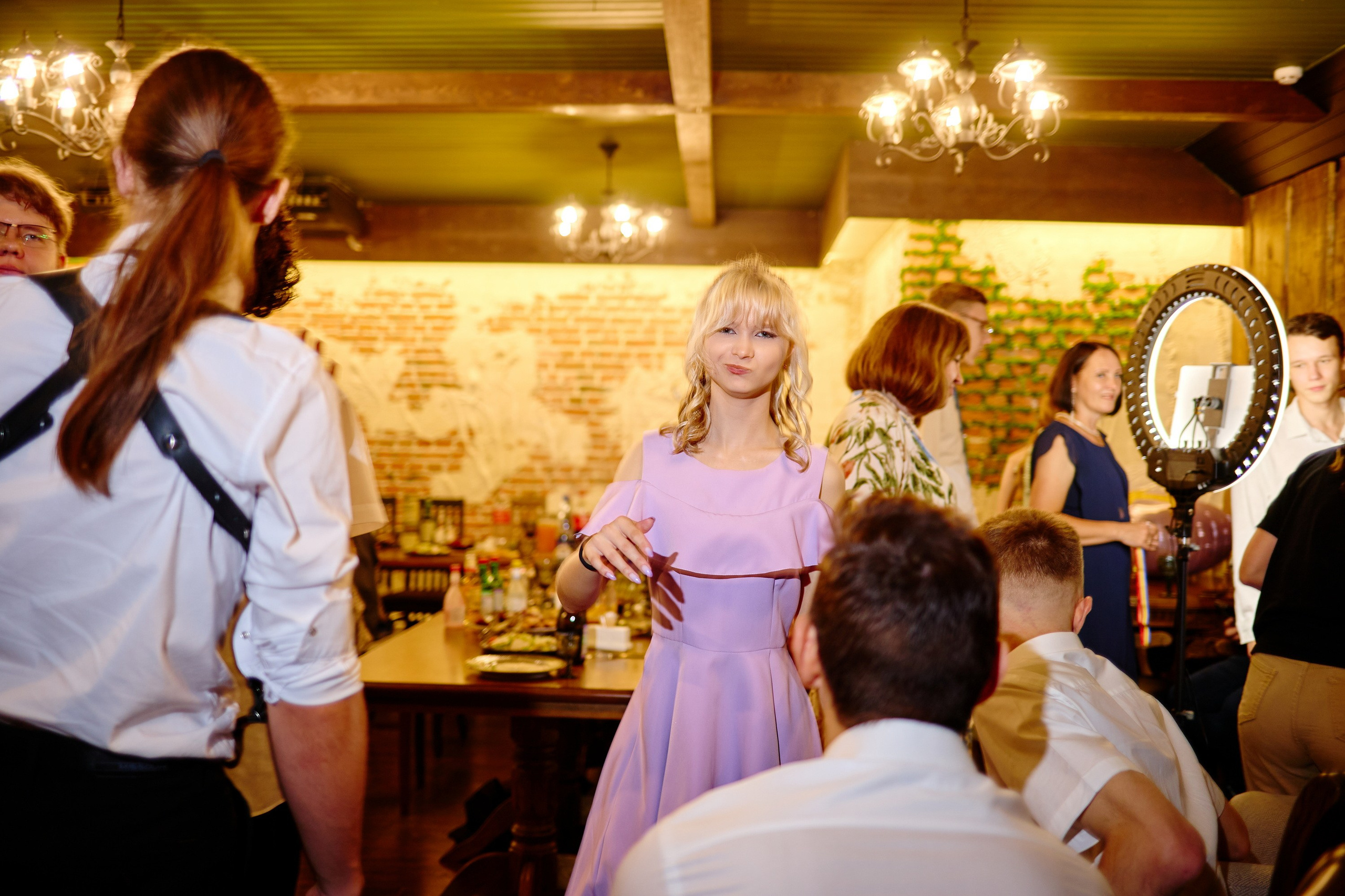 Выпускной 35 Сош. Фотограф Выпускные альбомы Таганрог Сергей Коробченко