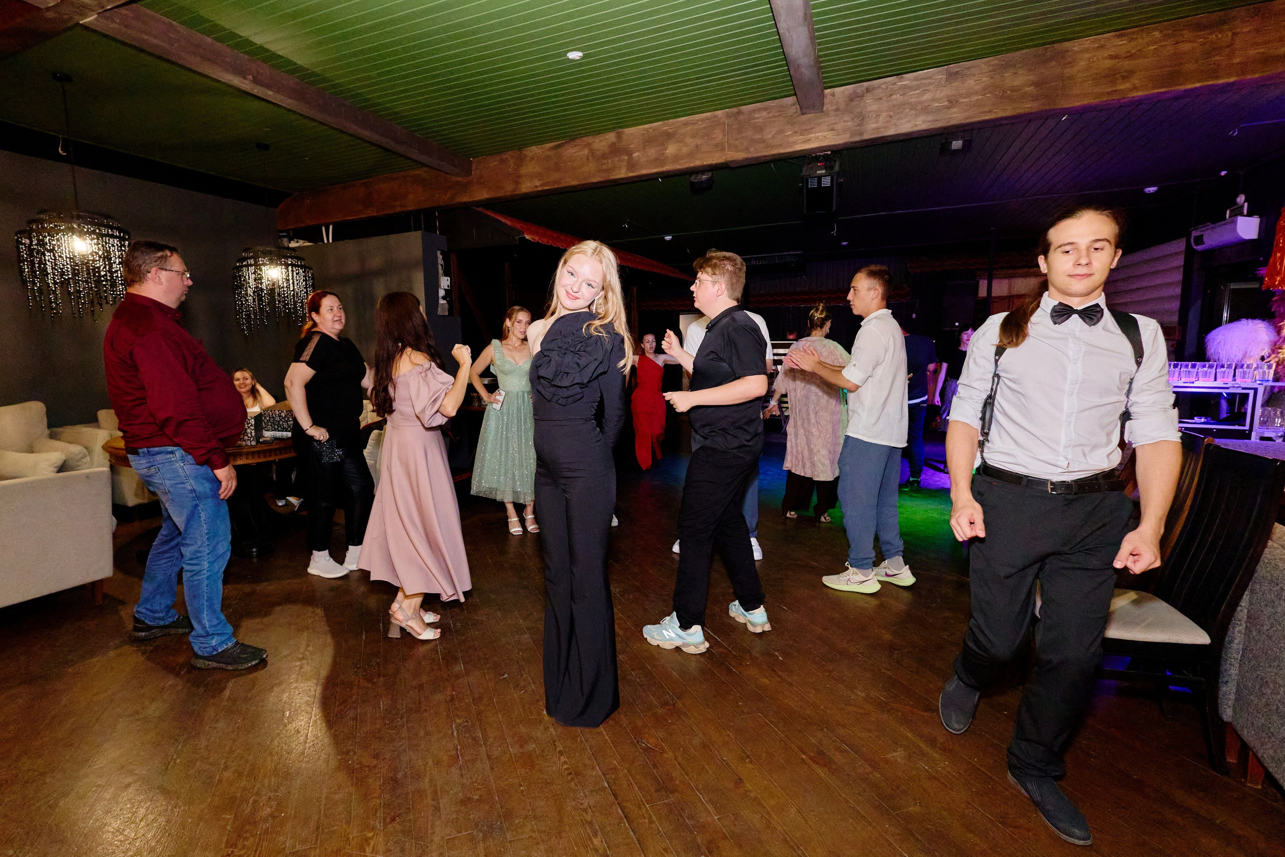 Выпускной 35 Сош. Фотограф Выпускные альбомы Таганрог Сергей Коробченко