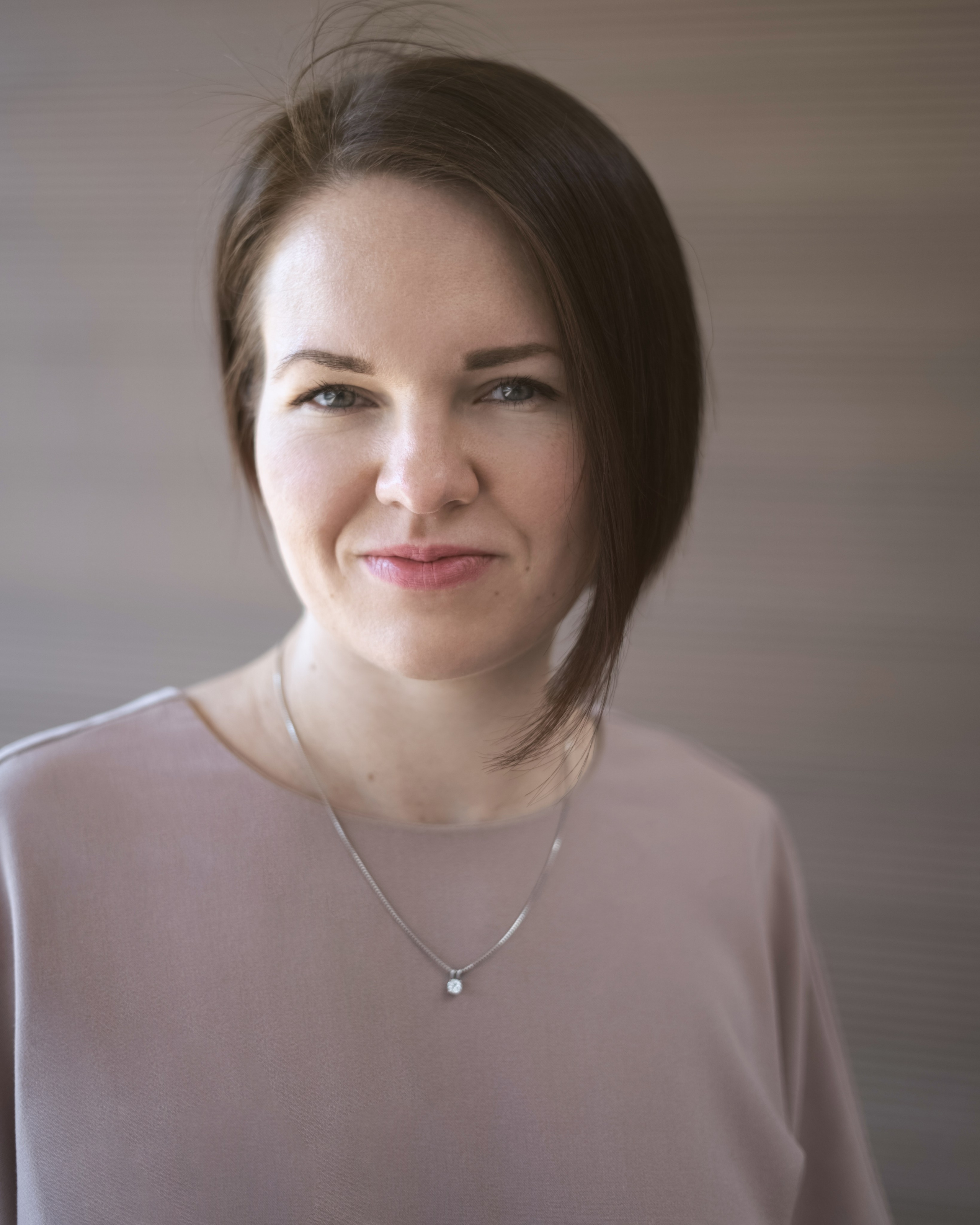 Деловой портрет. Съемка для эксперта. Фотограф, оператор, режиссер монтажа в Москве Сюзанна Евсюкова