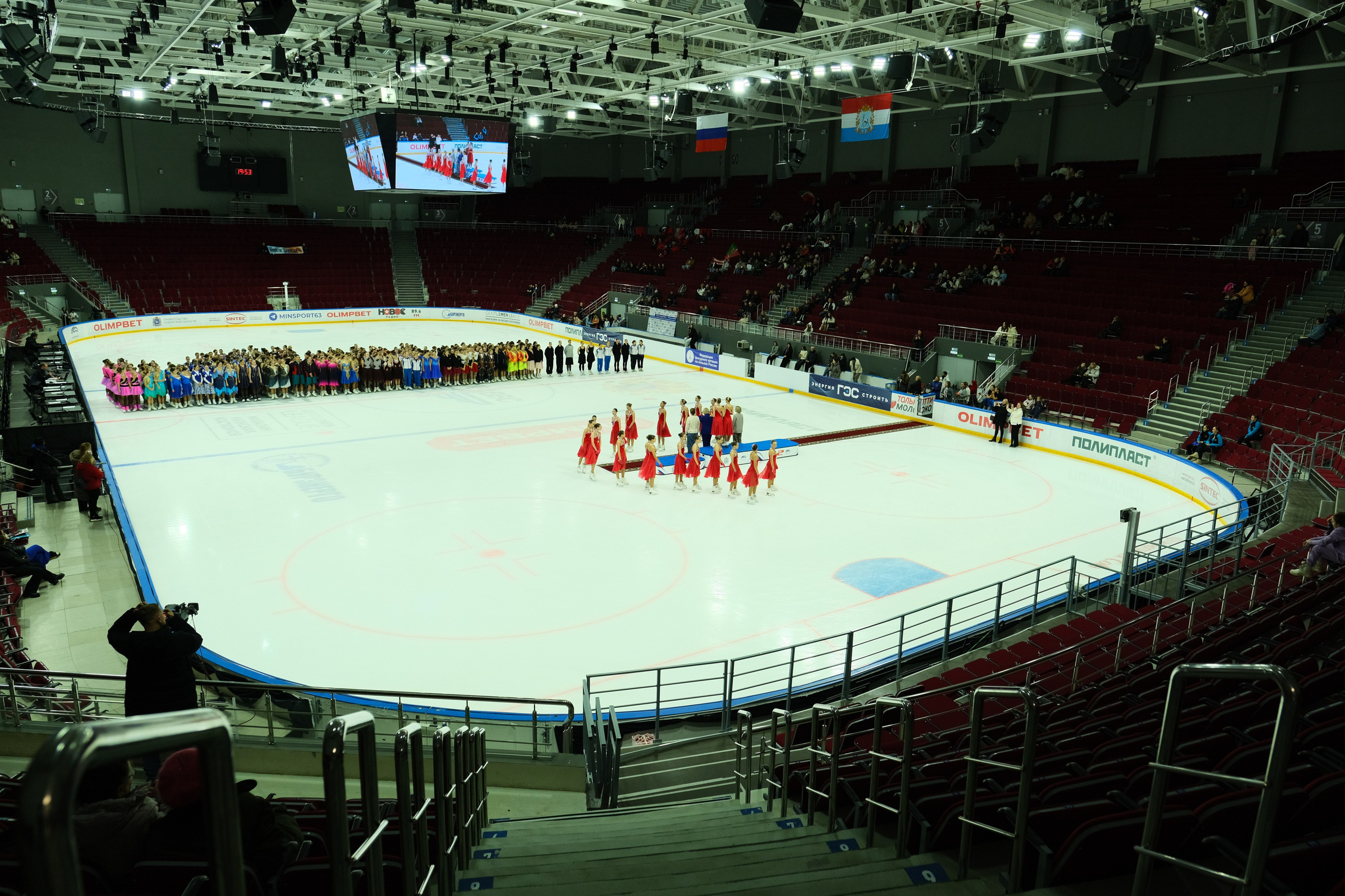 «Самарочка» этап кубка России по синхронному фигурному катанию. Александр Носов. Портретный и репортажный фотограф в Самаре