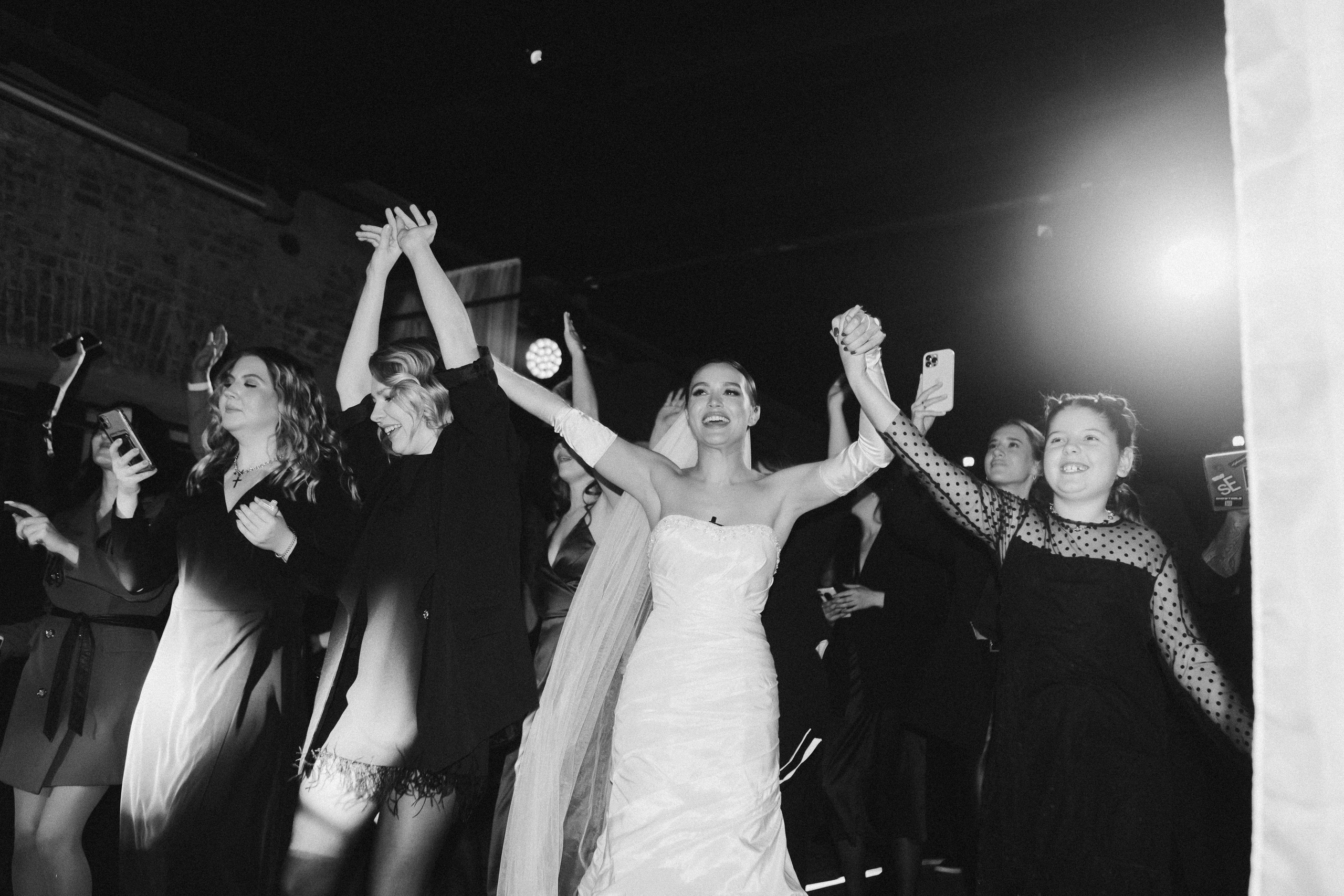 Карина и Стас. Эстетичный свадебный репортаж в любом городе страны