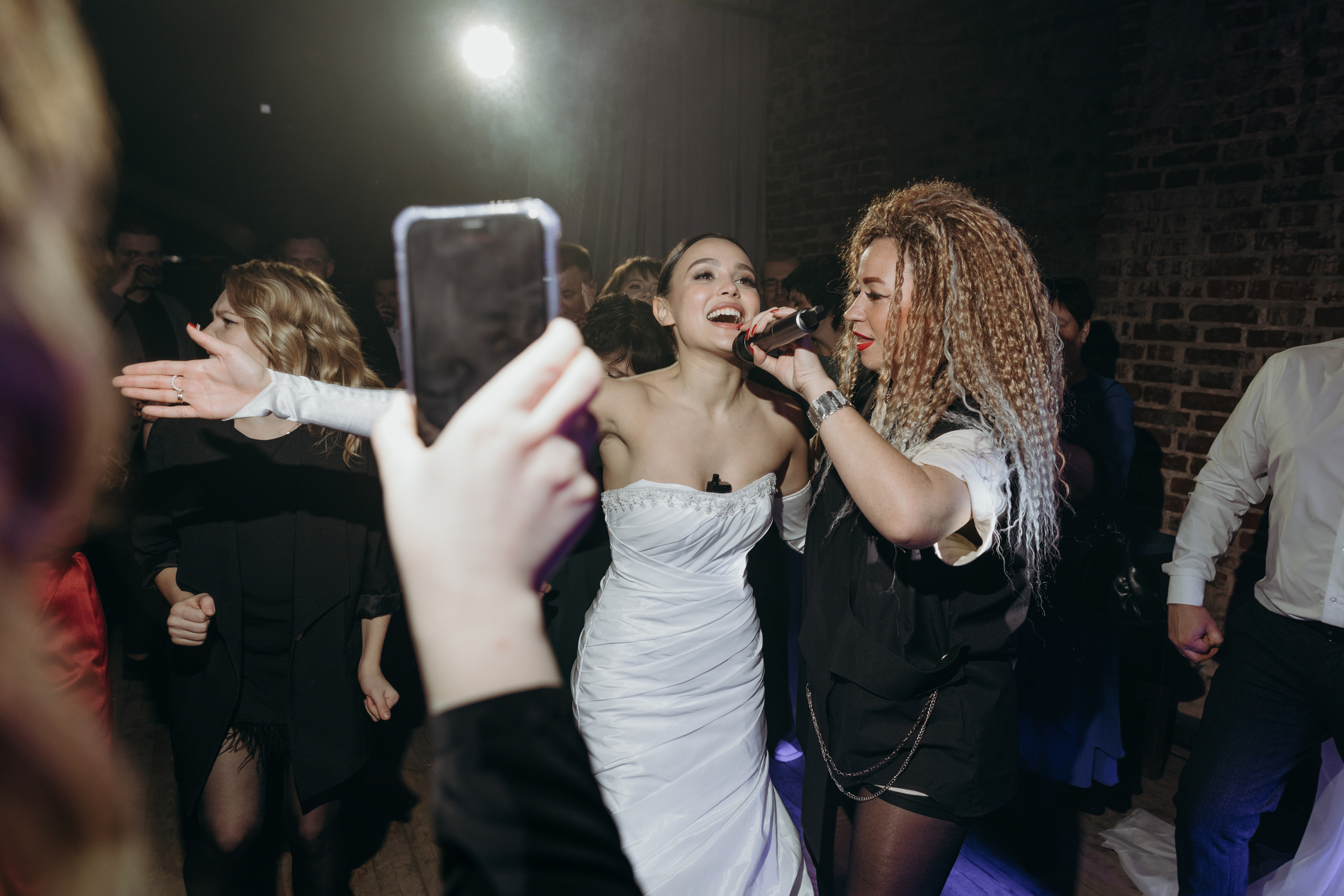 Карина и Стас. Эстетичный свадебный репортаж в любом городе страны