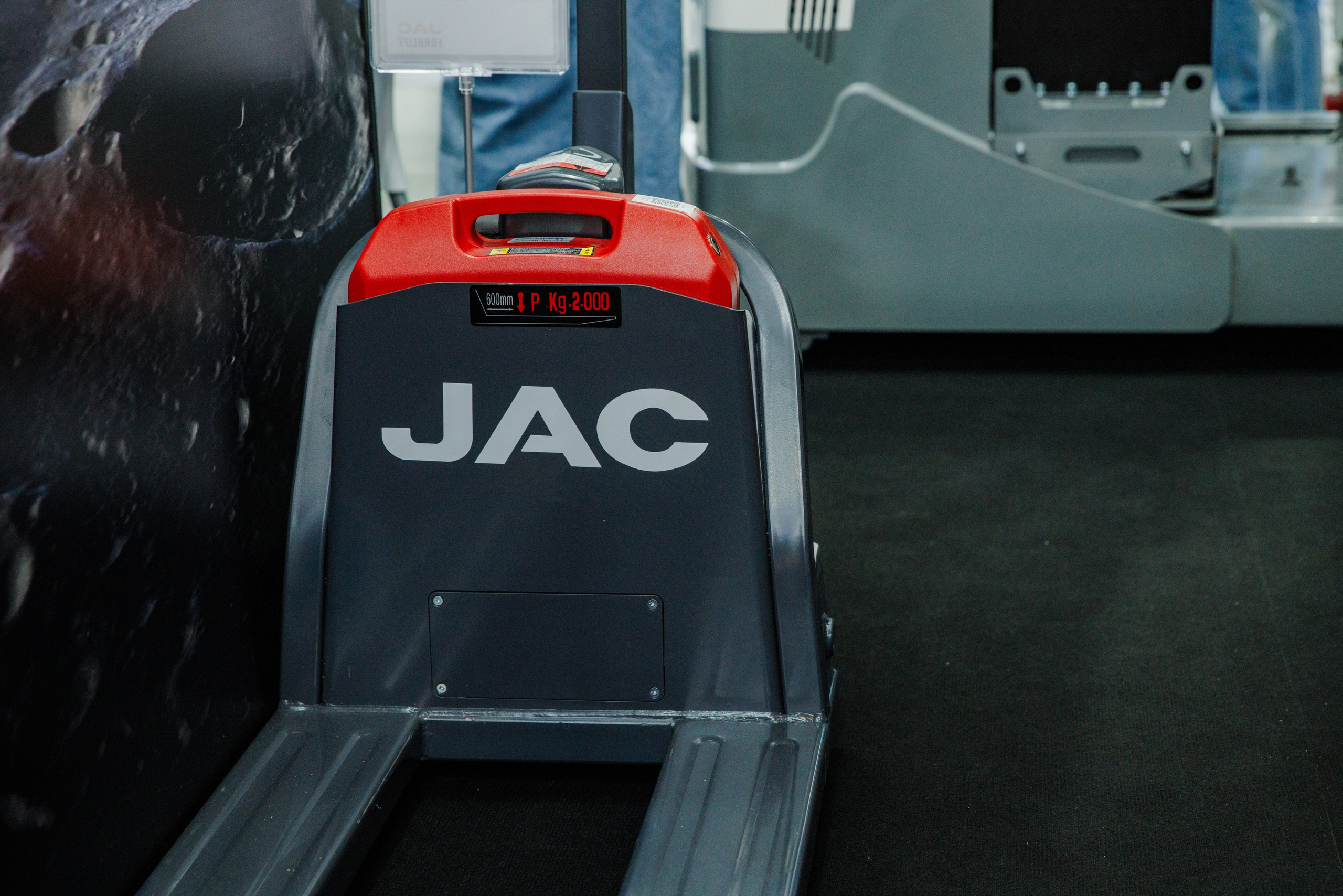 Выставка Спец. Техники. Фотограф Москва Шептаев Артём