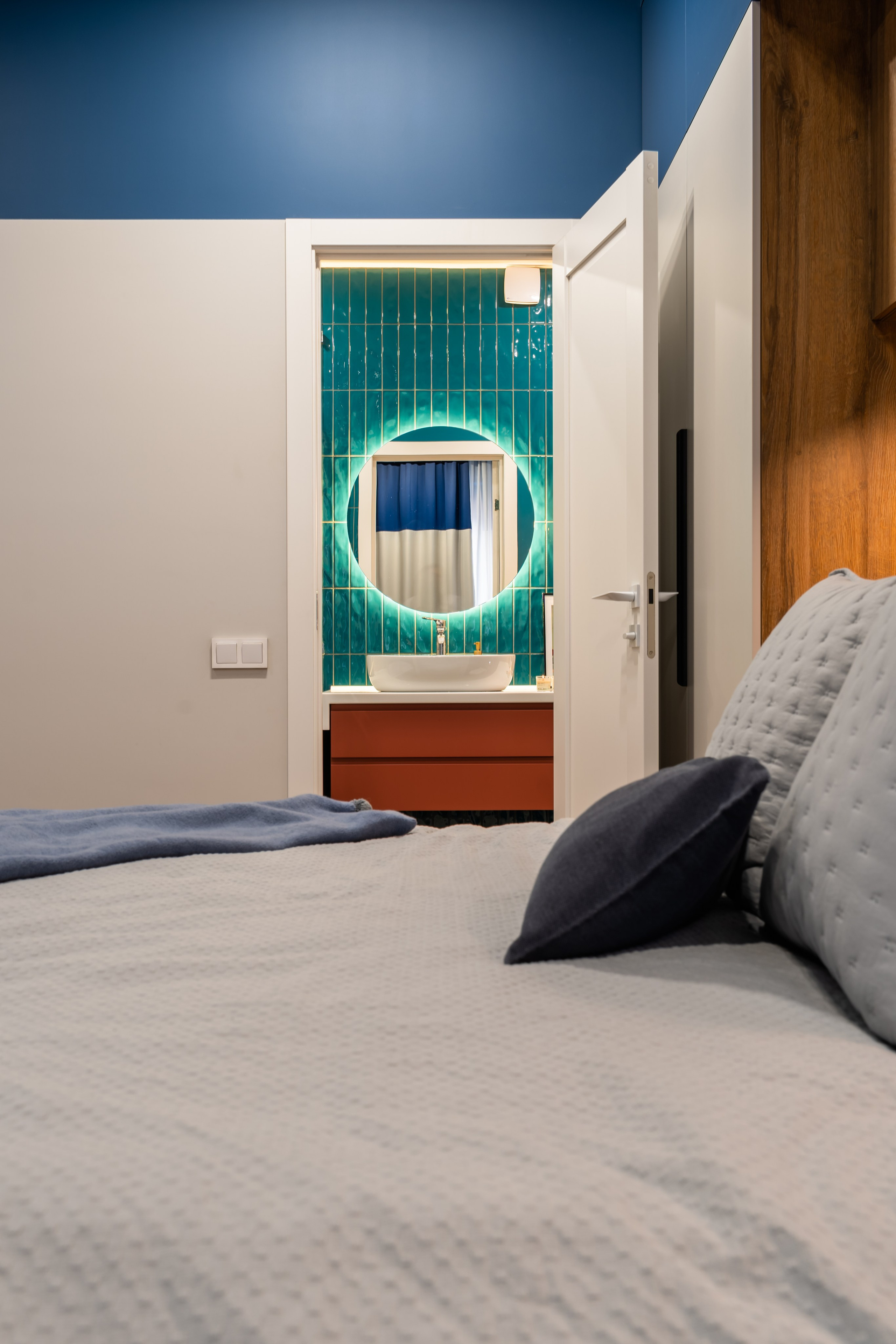 Алматы, Bureau2×2 — реализованный дизайн-проект квартиры, апрель 2023. Интерьерный фотограф Алматы