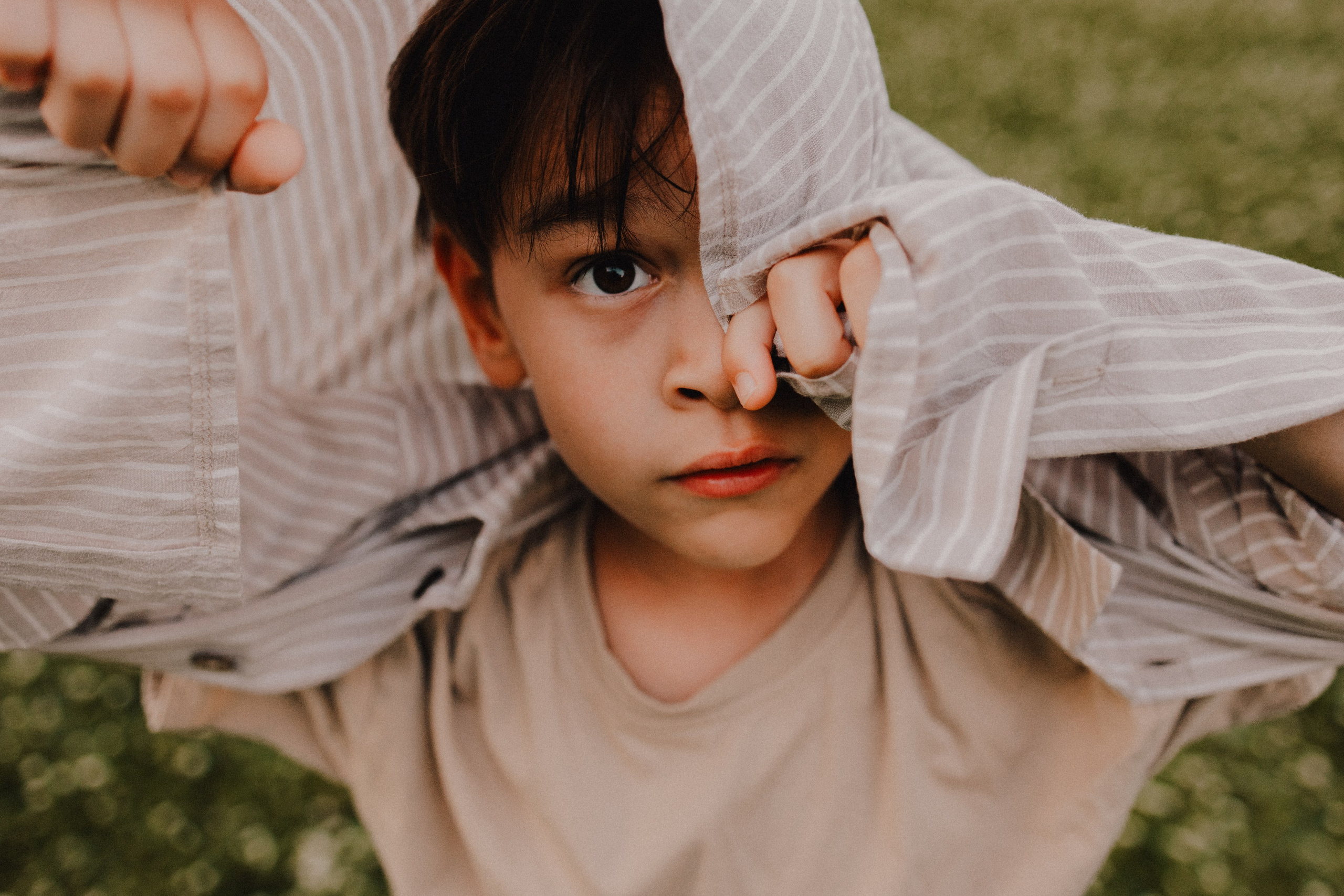 На лужайке. Семейный фотограф Москва