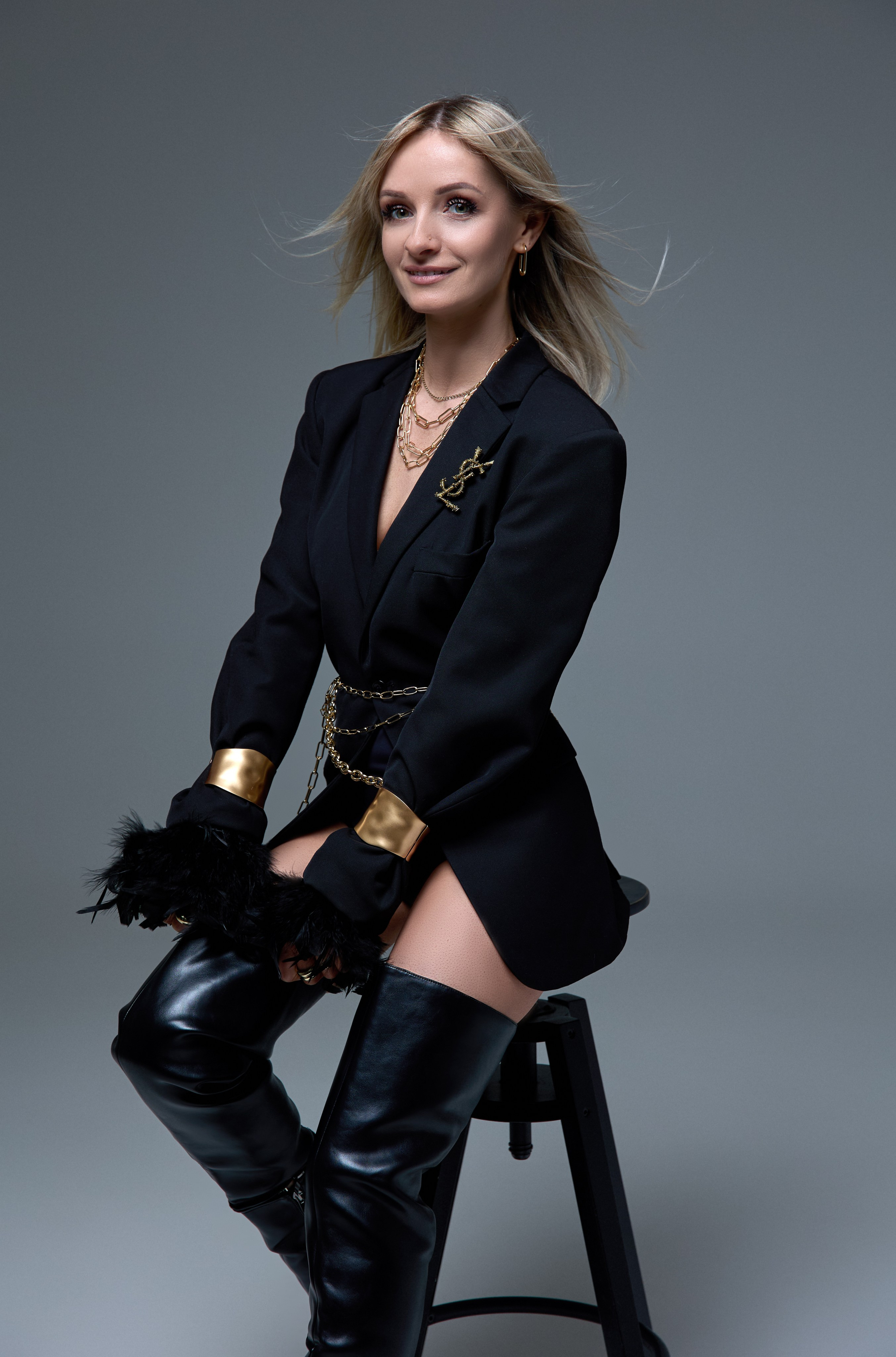 Индивидуальная фотосессия на циклораме