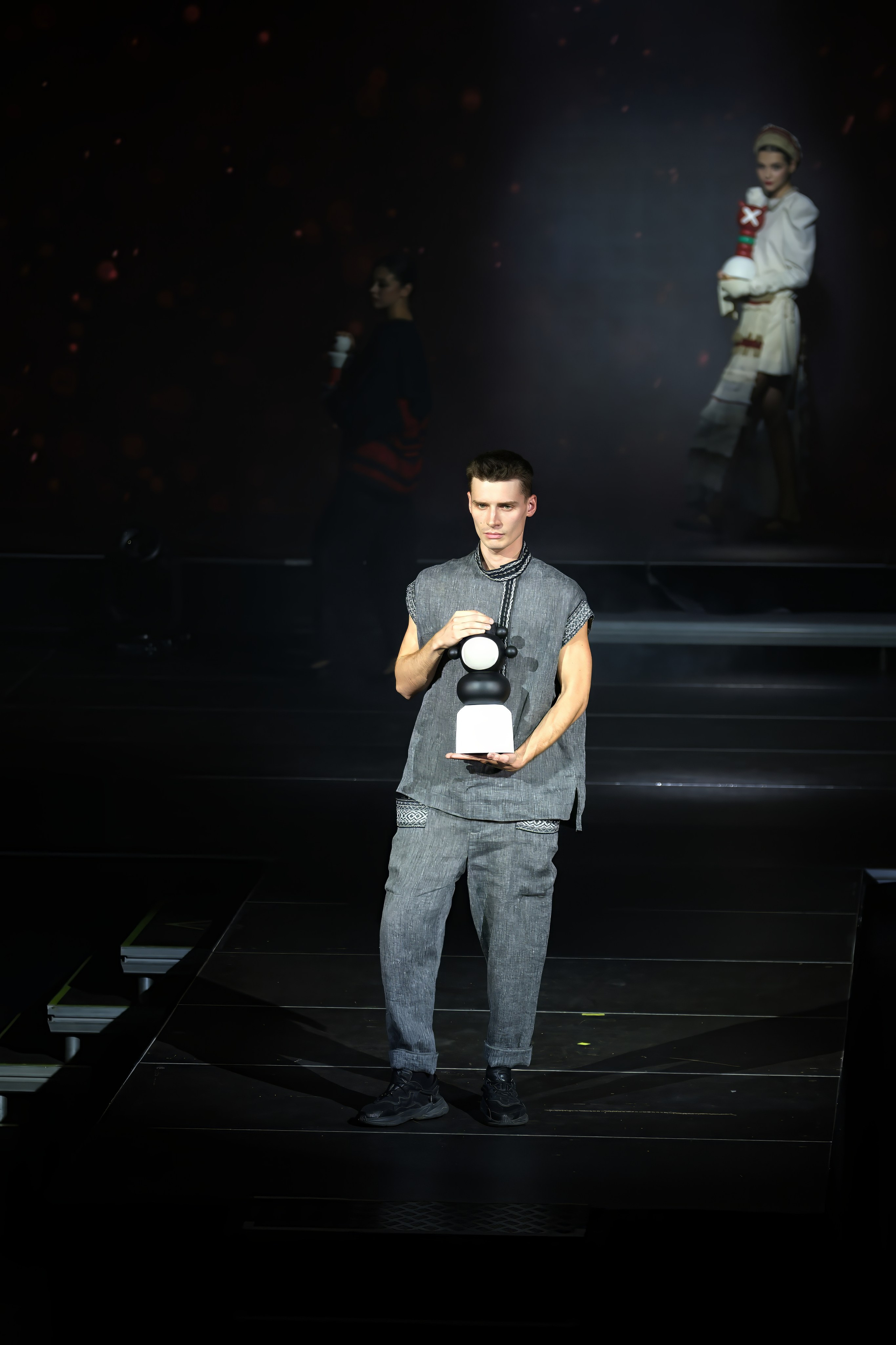 Подиумный спектакль «Стиль Надежды». Добро пожаловать в студию «Цифровой скульптор»  где искусство встречается с технологиями!