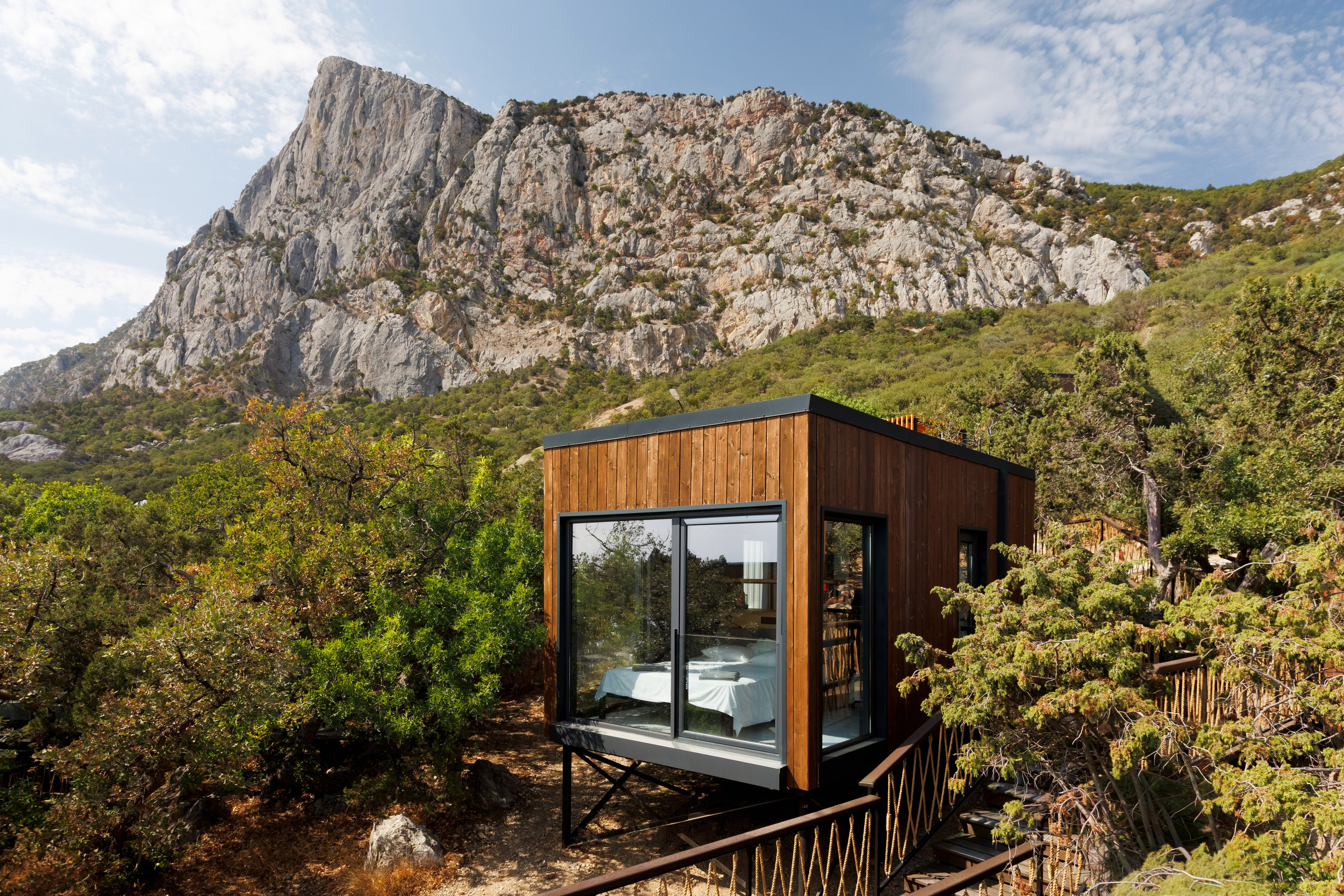 Тропы Батилиман — рекламная фотосъёмка глэмпинга на Южном берегу Крыма. Свадебный фотограф, фотосъемка в Крыму, Севастополе, Симферополе, Ялте